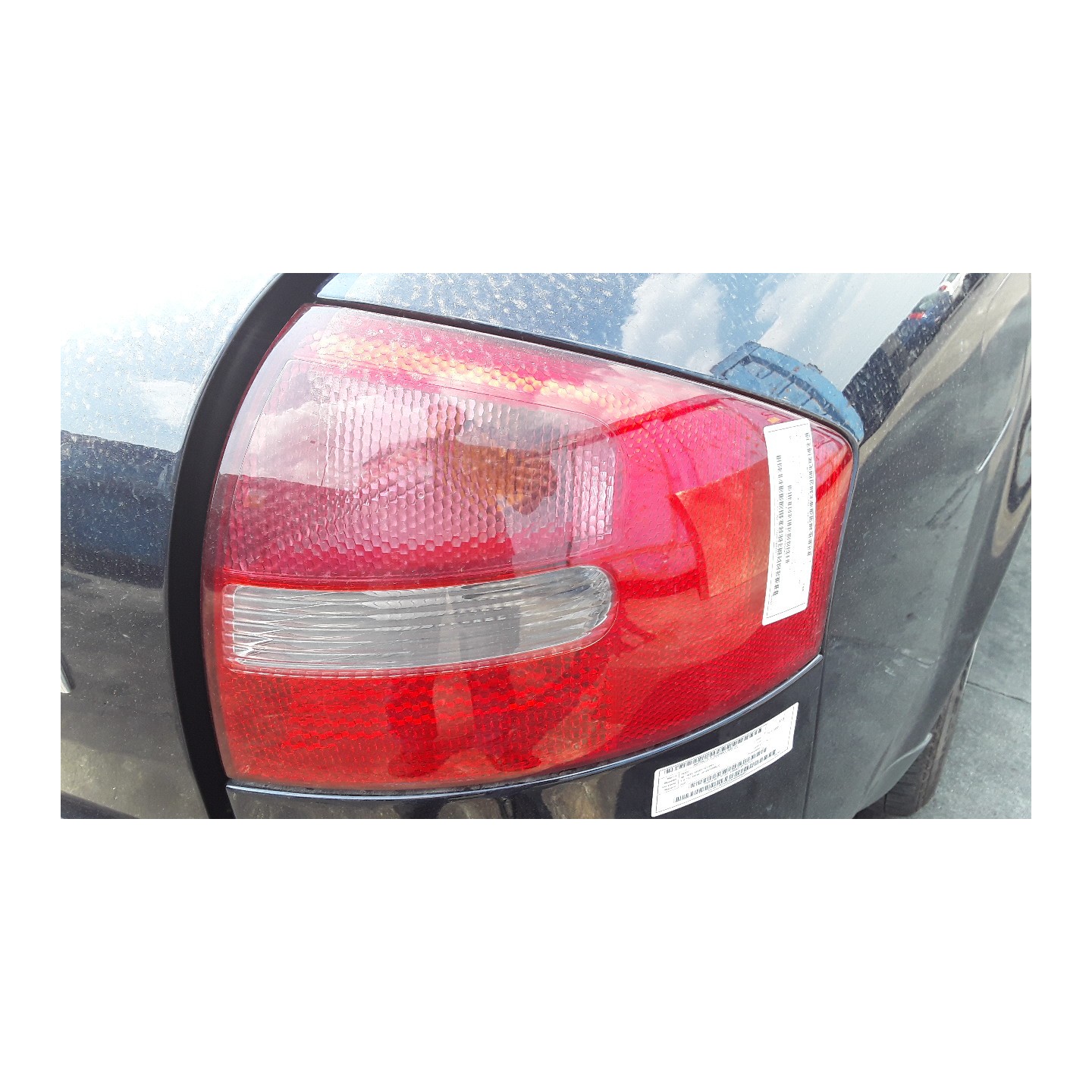 FANALE POST. DX. 125 AUDI A6 (4B) (05/01-01/05) AVF 4B5945096B