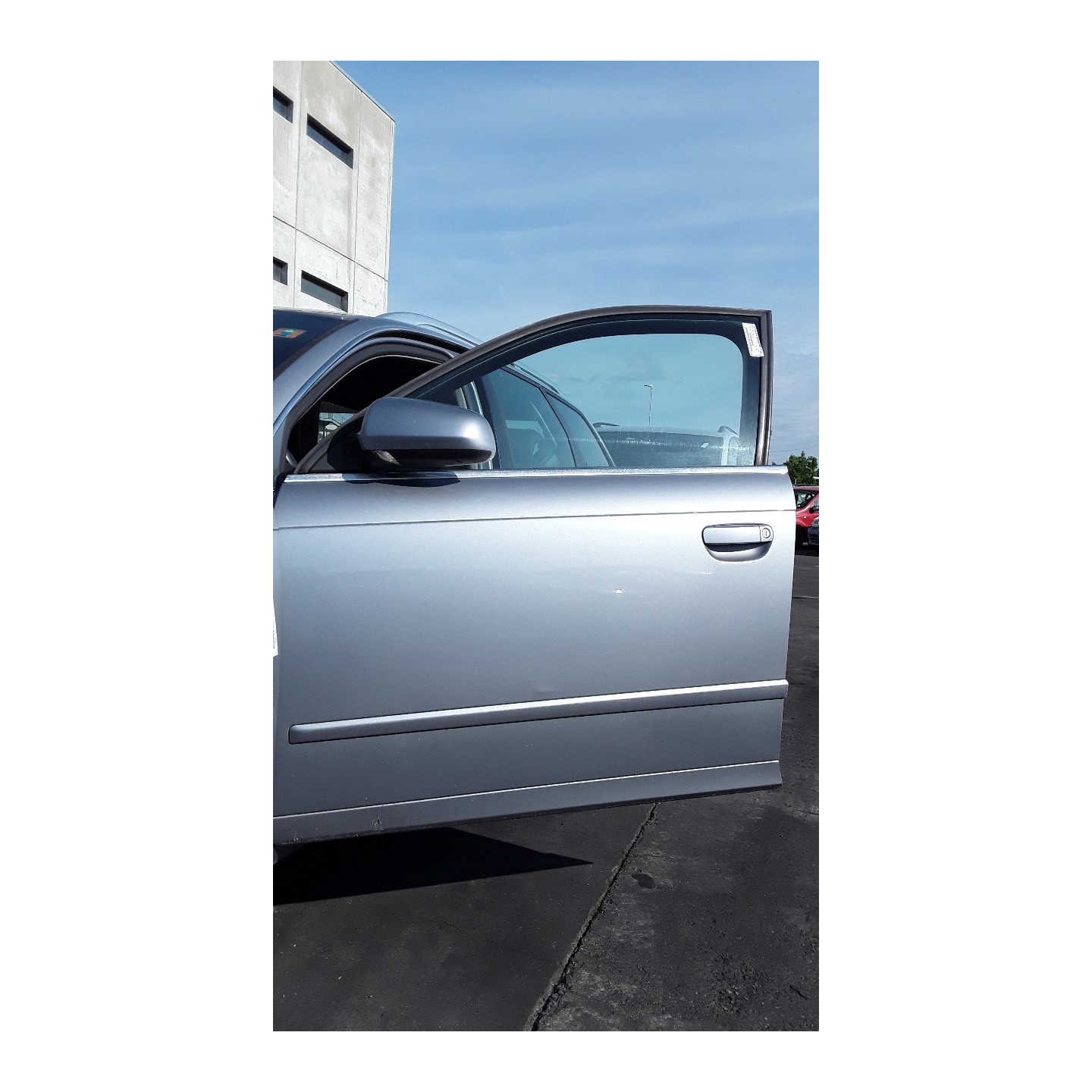 PORTA ANT. SX. 012 AUDI A4 (8E) (10/04-02/08) BRE 8E0831051L