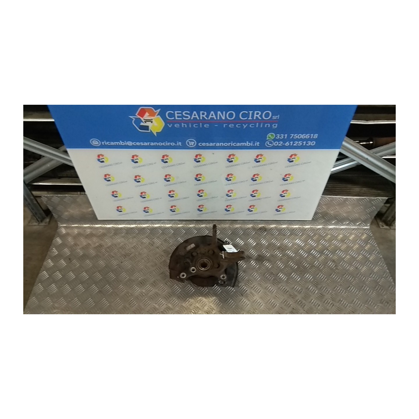 MONTANTE SOSP. ANT. SX. 107 MITSUBISHI SPACE RUNNER (09/99-12/01) 4G63 MR297063