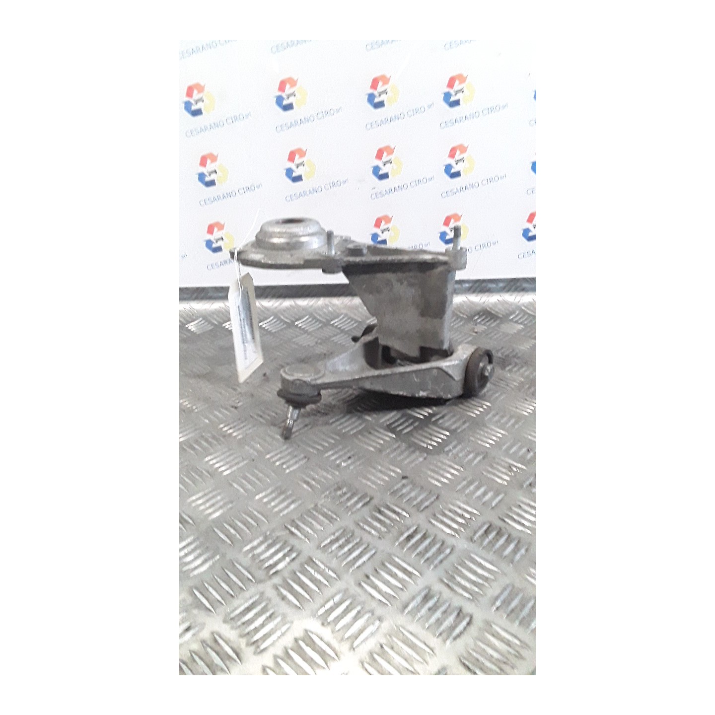 BRACCIO OSCILLANTE SUP. SOSP. ANT. SX. 032 ALFA ROMEO 166 (W9) (10/03-03/06) 841G000 60666021
