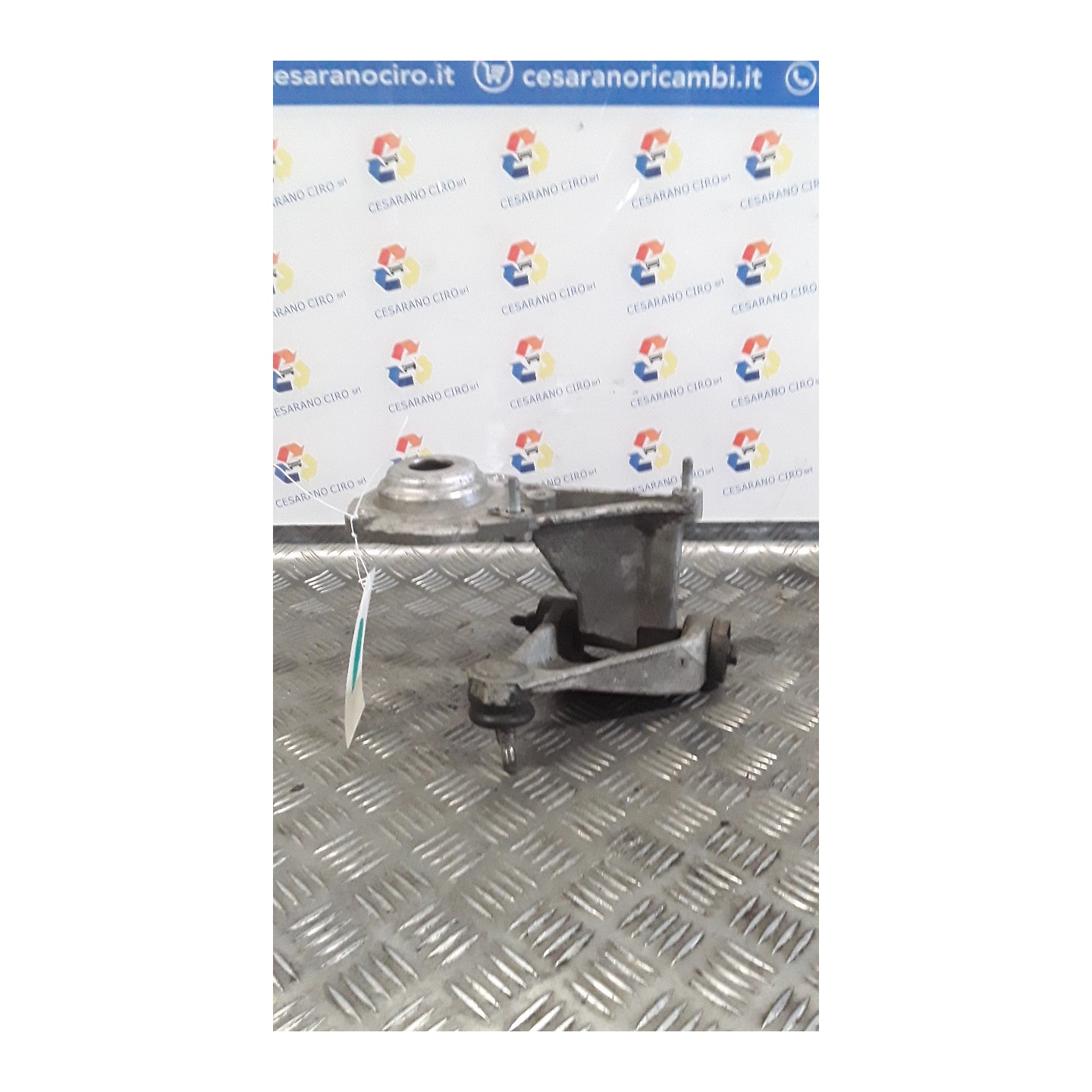 BRACCIO OSCILLANTE SUP. SOSP. ANT. SX. 033 ALFA ROMEO 166 (W9) (10/03-03/06) 841G000 60666021