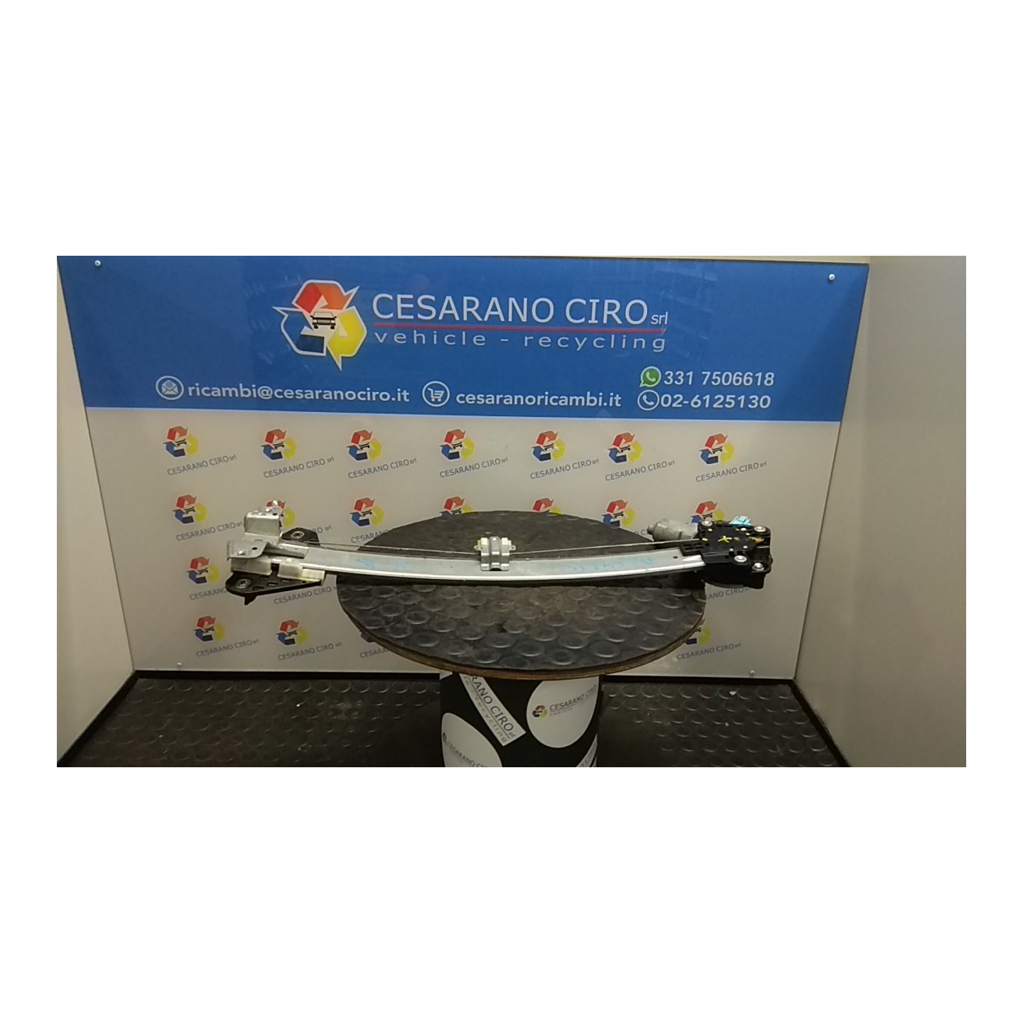 ALZACRISTALLO ELETTR. PORTA POST. C/MOTORINO SX. 030 HONDA CIVIC 8A SERIE (12/05-) R18A2 72750SMGE01