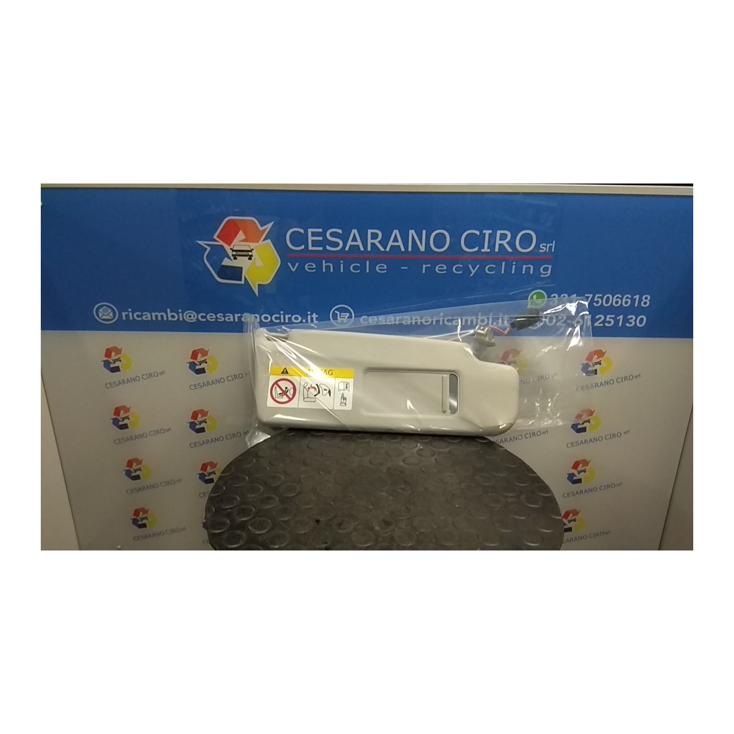 ALETTA PARASOLE PARABREZZA ILLUMINATO DX. 125 VOLKSWAGEN POLO (6C) (03/14-) CUS 6R0857552AL3H8