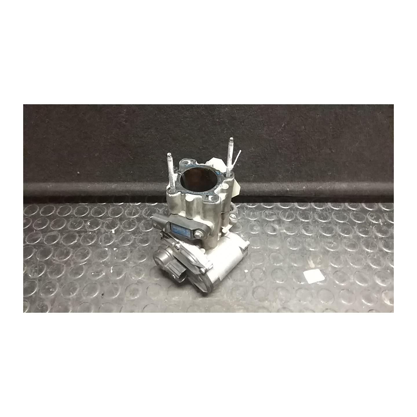 VALVOLA EGR 040 NISSAN QASHQAI (J10E/JJ10E) (02/07-12 M9R 1495600Q1A