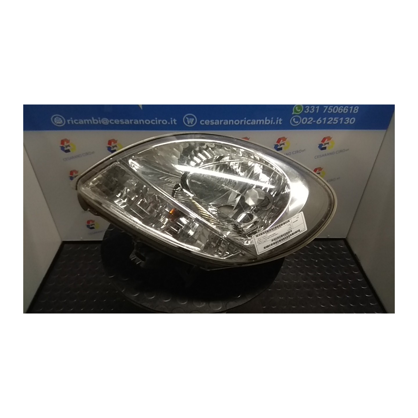 PROIETTORE SX. 136 RENAULT KANGOO (04/03-03/09) D4FF7 260603883R