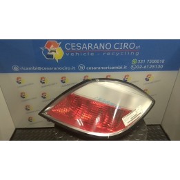 FANALE POST. HELLA DX. 120 OPEL ASTRA (A04) (01/04-03/11) Z17DTH 93178772