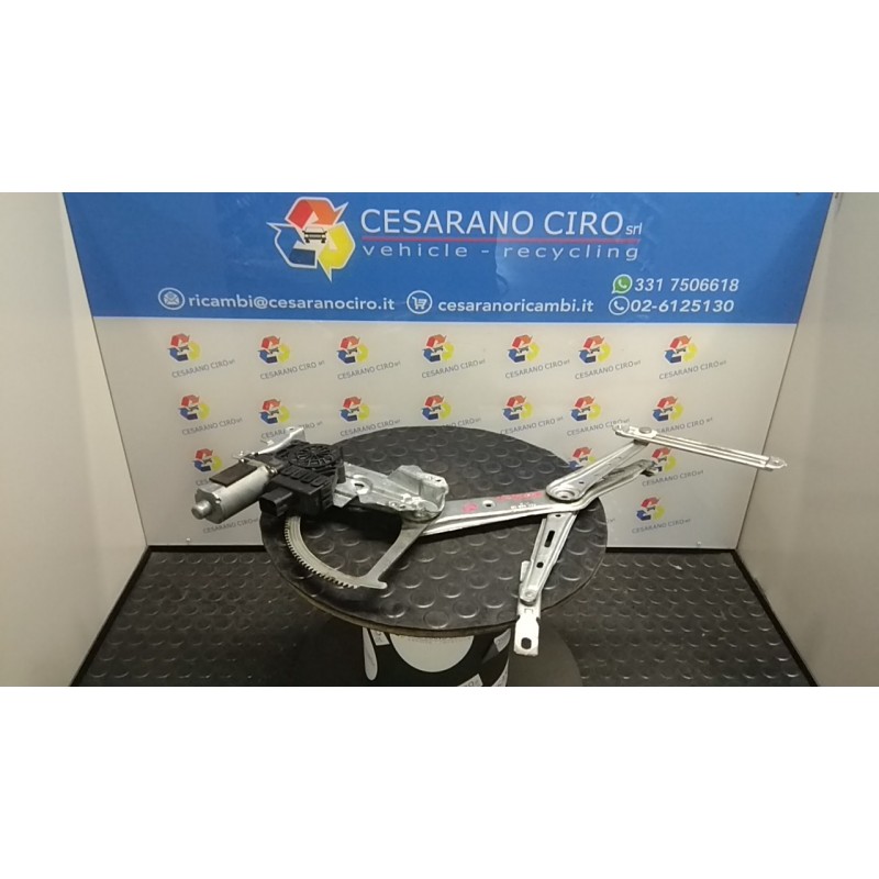 ALZACRISTALLO PORTA ANT. DX. 025 OPEL ZAFIRA (T98) (03/99-12/05) Z18XE 90579386