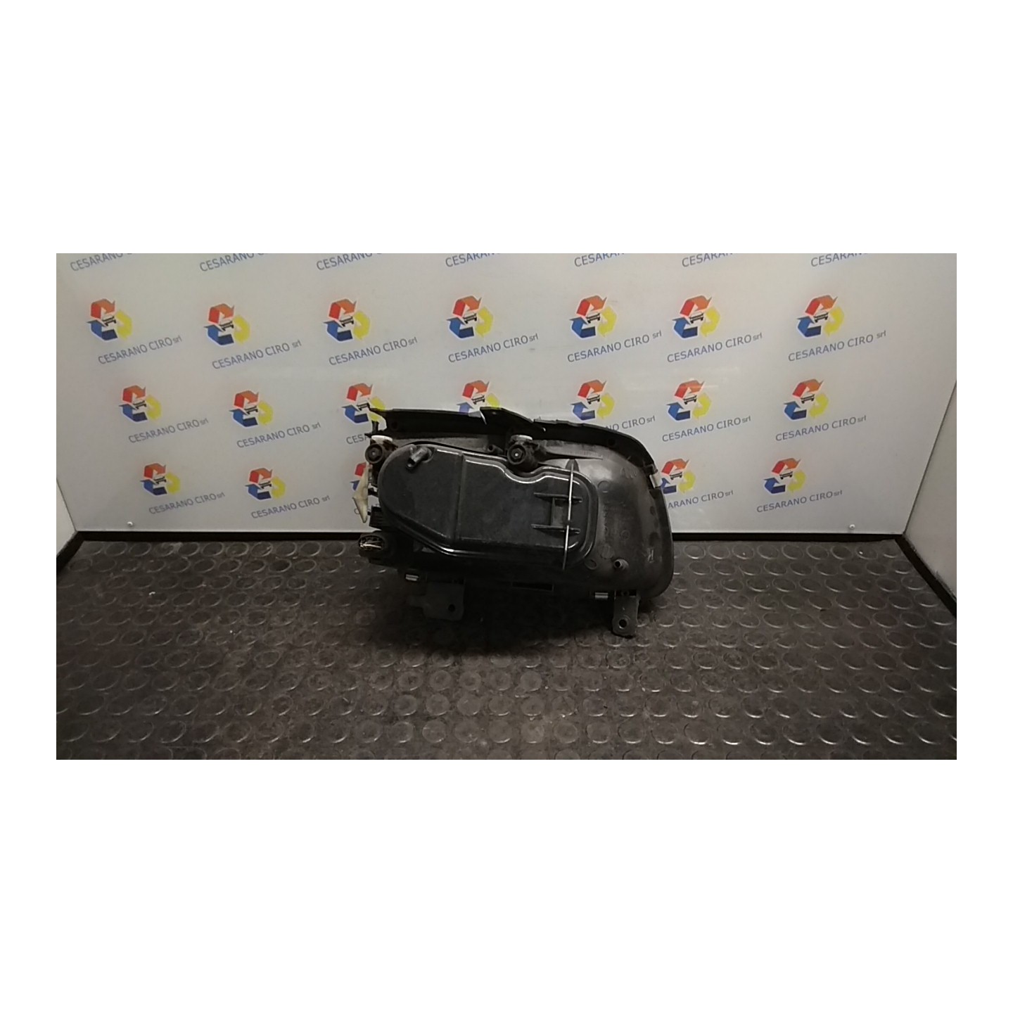 PROIETTORE HELLA SX. 050 VOLKSWAGEN POLO 3A SERIE (11/94-09/01) AUC 6N1941017AA