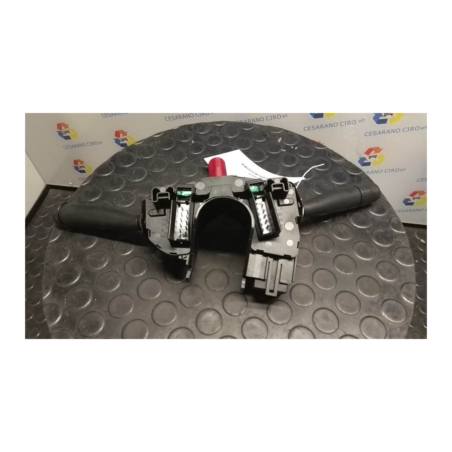 DEVIOGUIDASGANCIO 08-98 C/LAVA TERGI POST. 053 FORD KA (CCQ) (11/96-10/08) J4M 1041412
