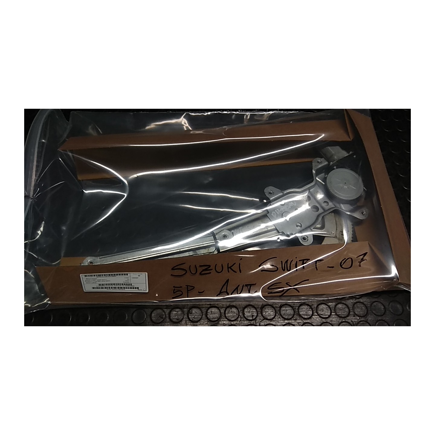 ALZACRISTALLO ELETTR. PORTA ANT. SX. 047 SUZUKI SWIFT (04/05-02/11) M13A 8344063J50000