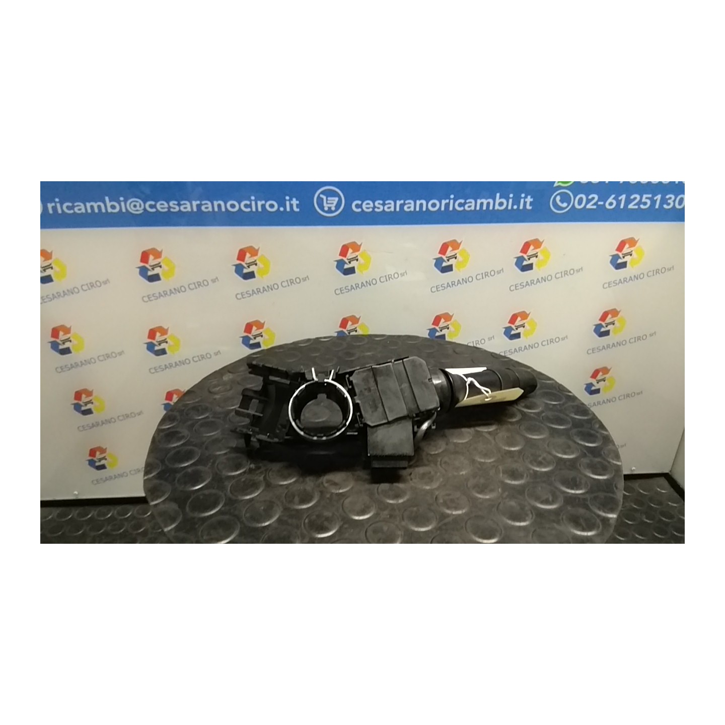 BLOCCO COMANDO VOLANTE LUCI CROSSOVER 051 TOYOTA RAV 4 3A SERIE (01/06-10/10) 2ADFTV 8414042100