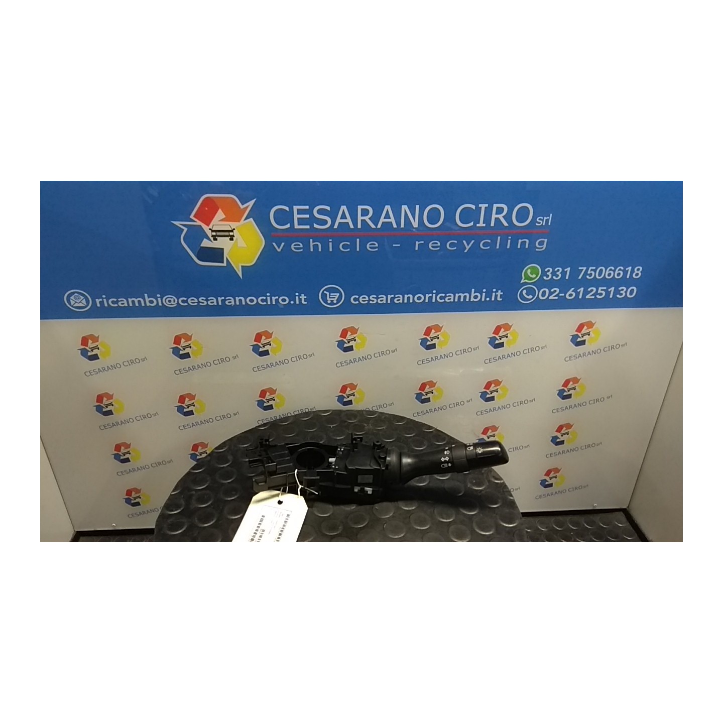BLOCCO COMANDO VOLANTE LUCI LOUNG STYLE 072 TOYOTA YARIS (09/11-) 1KRFE 8414042101