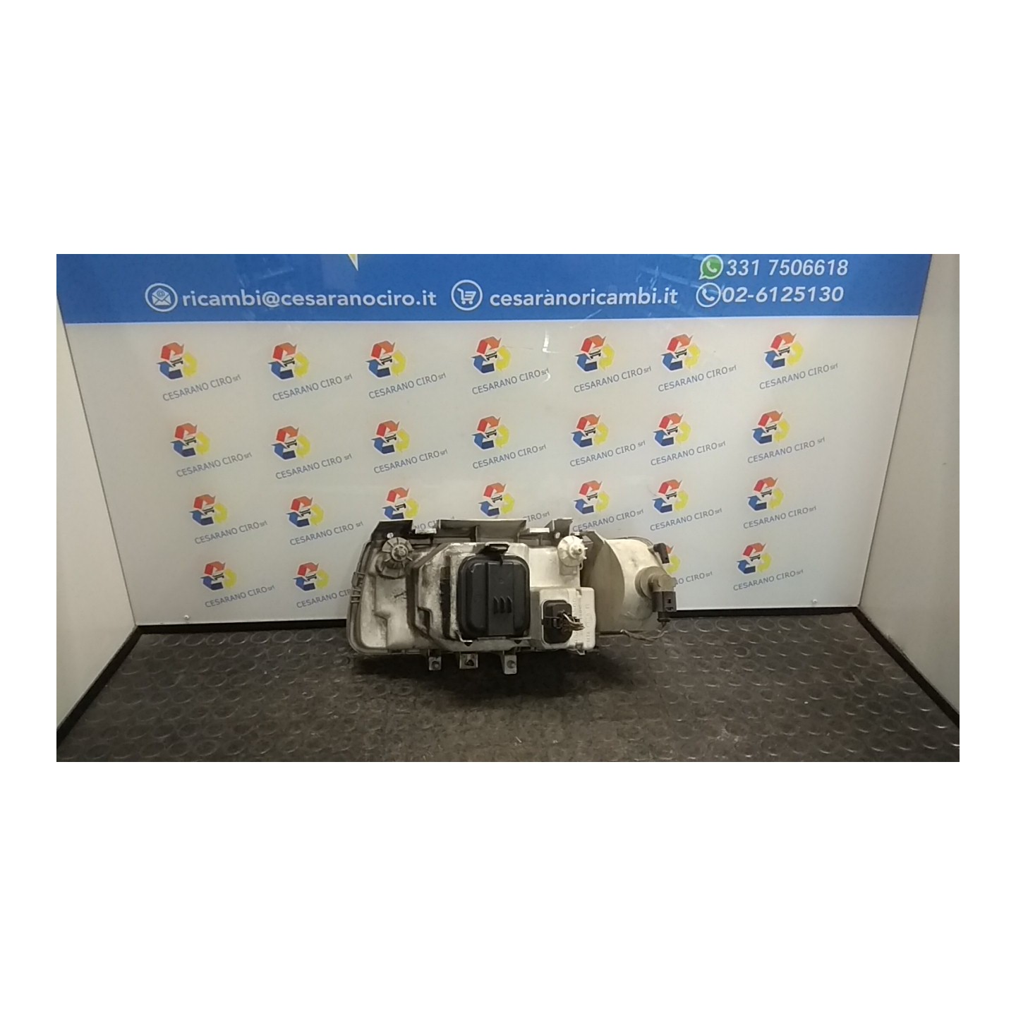 PROIETTORE DX. 056 VOLKSWAGEN POLO 3A SERIE (11/94-09/01) AEX 6N1941016