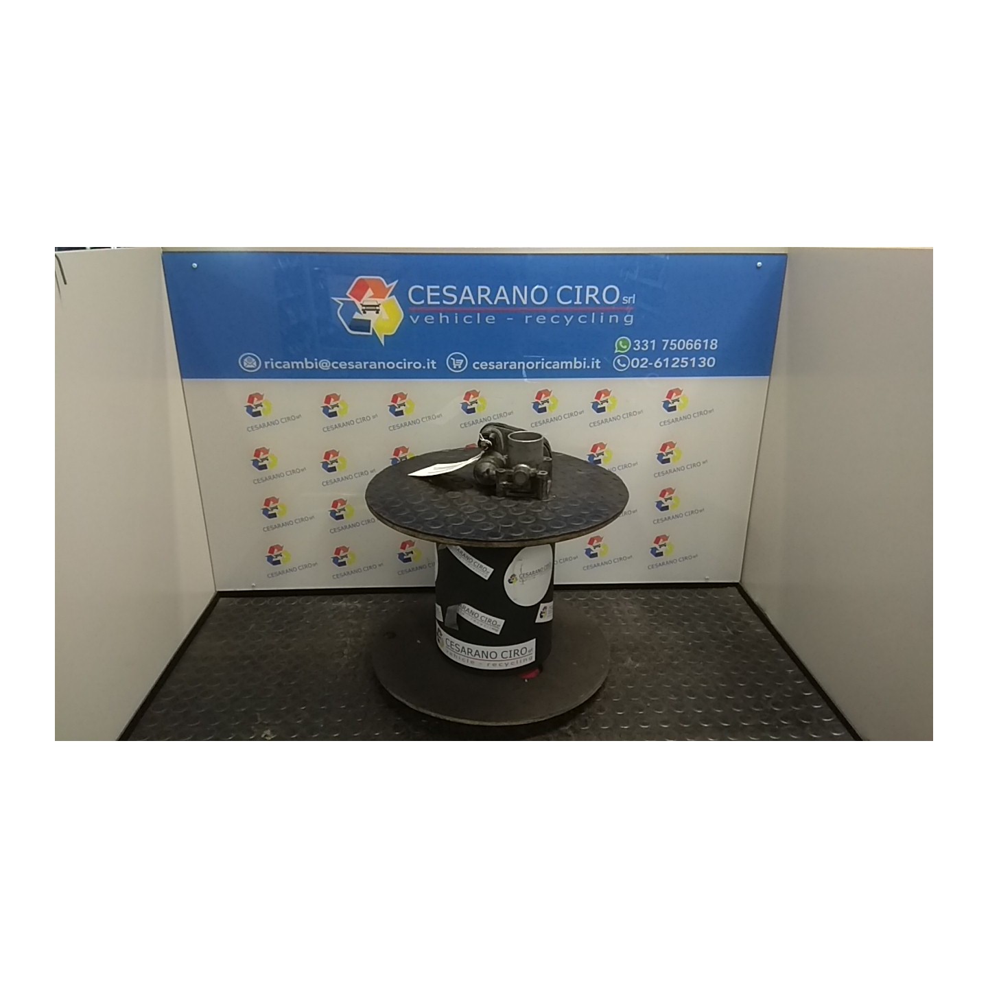 CORPO FARFALLATO 004 AUDI A2 (8Z) (06/00-02/06) AUA NB5737003024001
