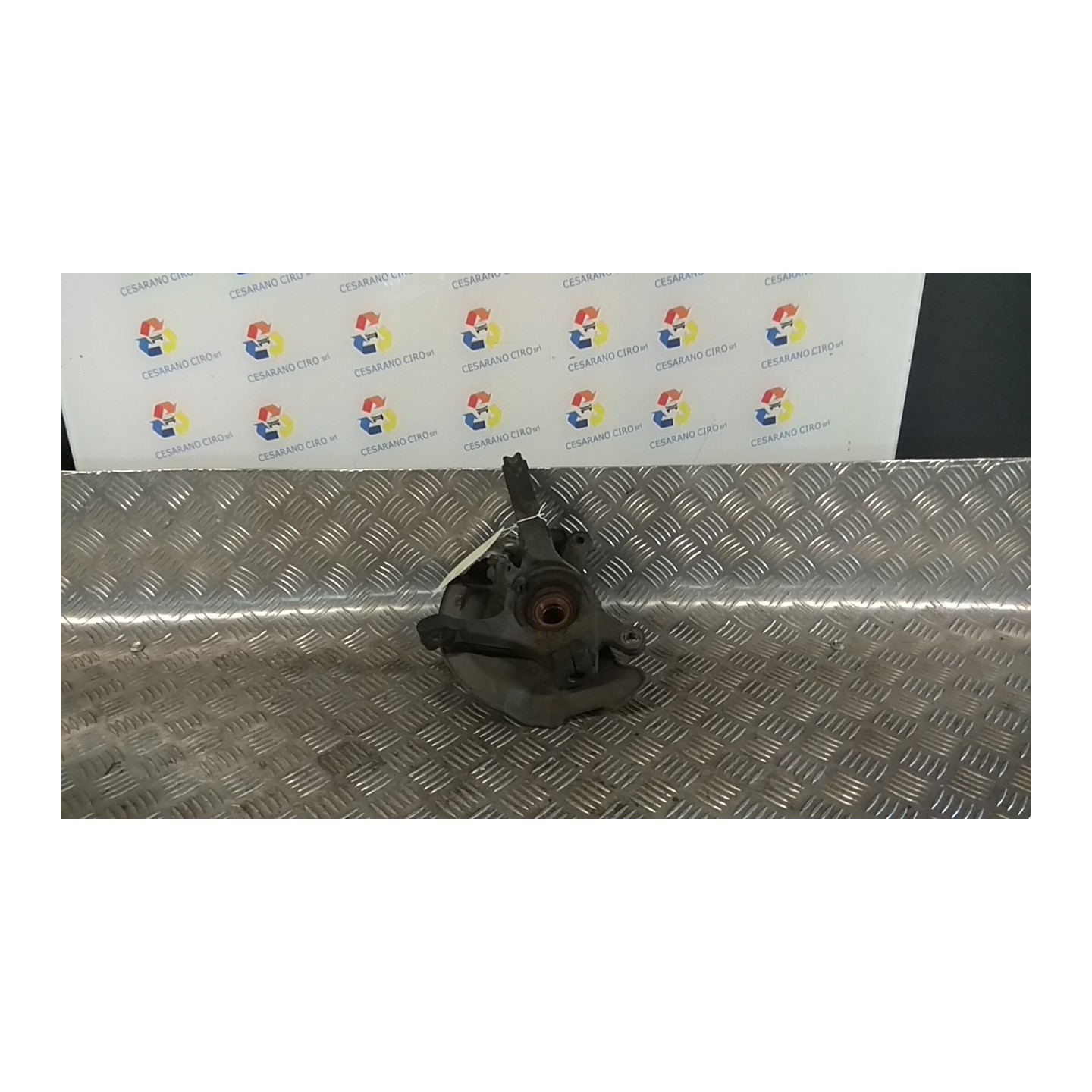 MONTANTE SOSP. ANT. SX. 040 SUZUKI SWIFT (04/05-02/11) M13A 4515162J10000
