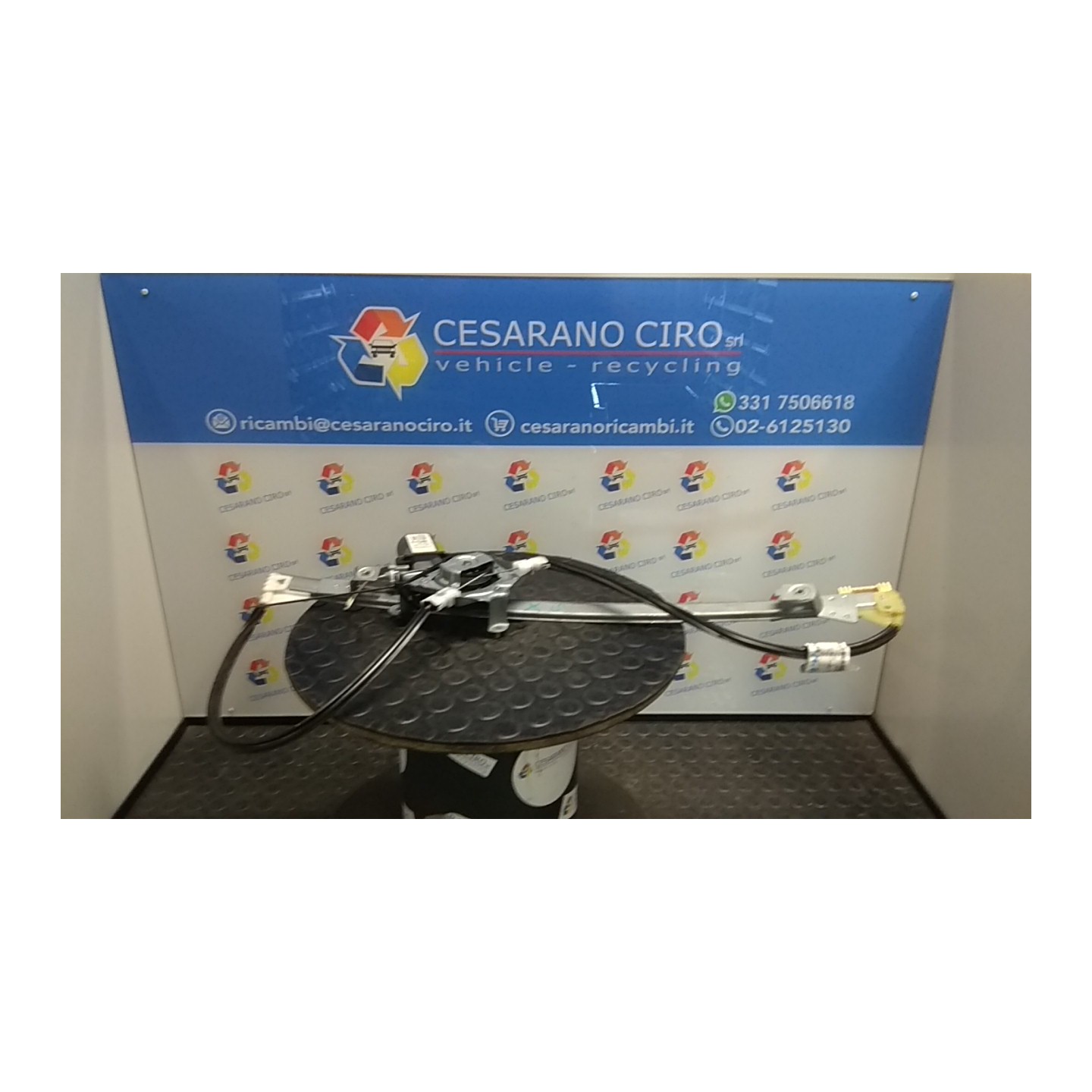 ALZACRISTALLO ELETTR. PORTA ANT. CON MOTORINO SX. 073 RENAULT SCENIC (03/99-05/03) K4JC7 7700838592