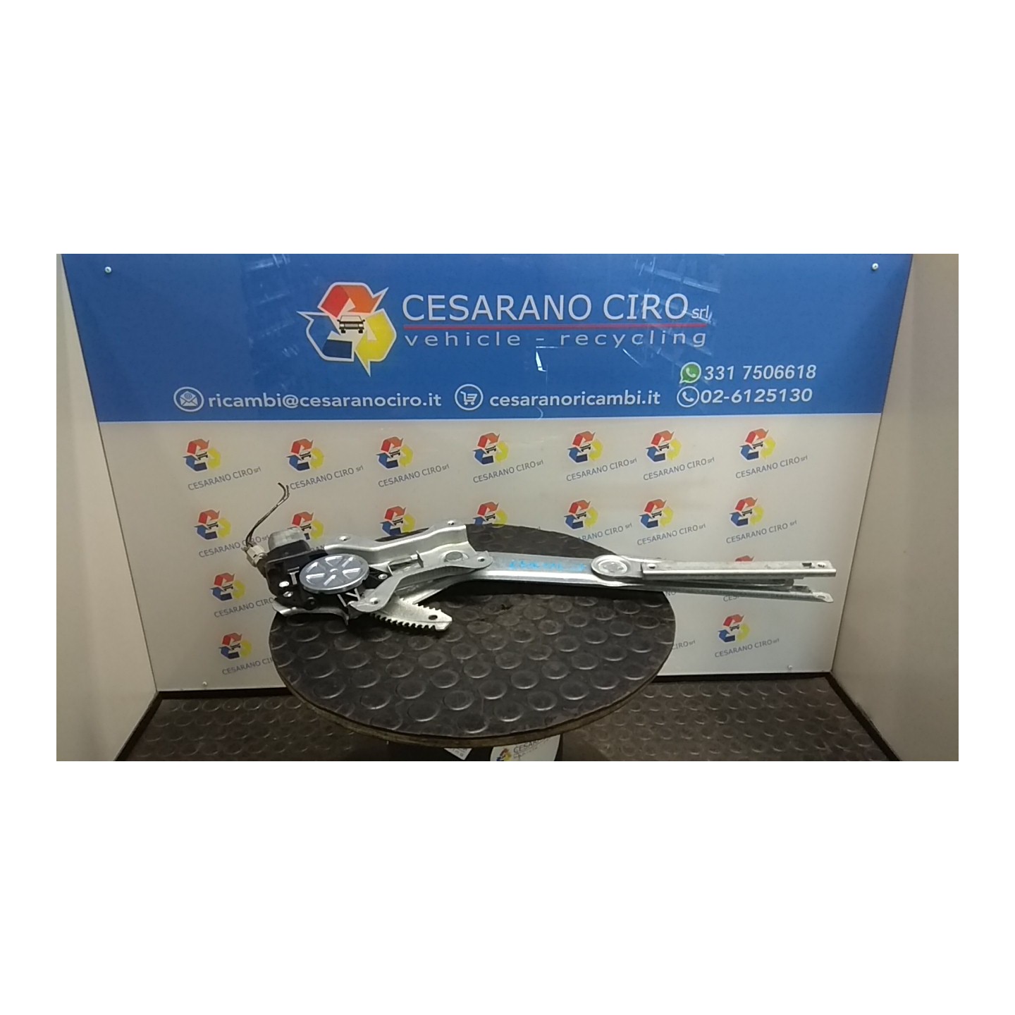 ALZACRISTALLO ELETTR. PORTA ANT. CON MOTORINO SX 080 DR ZERO SQR371F NB0070900002900001900001SX