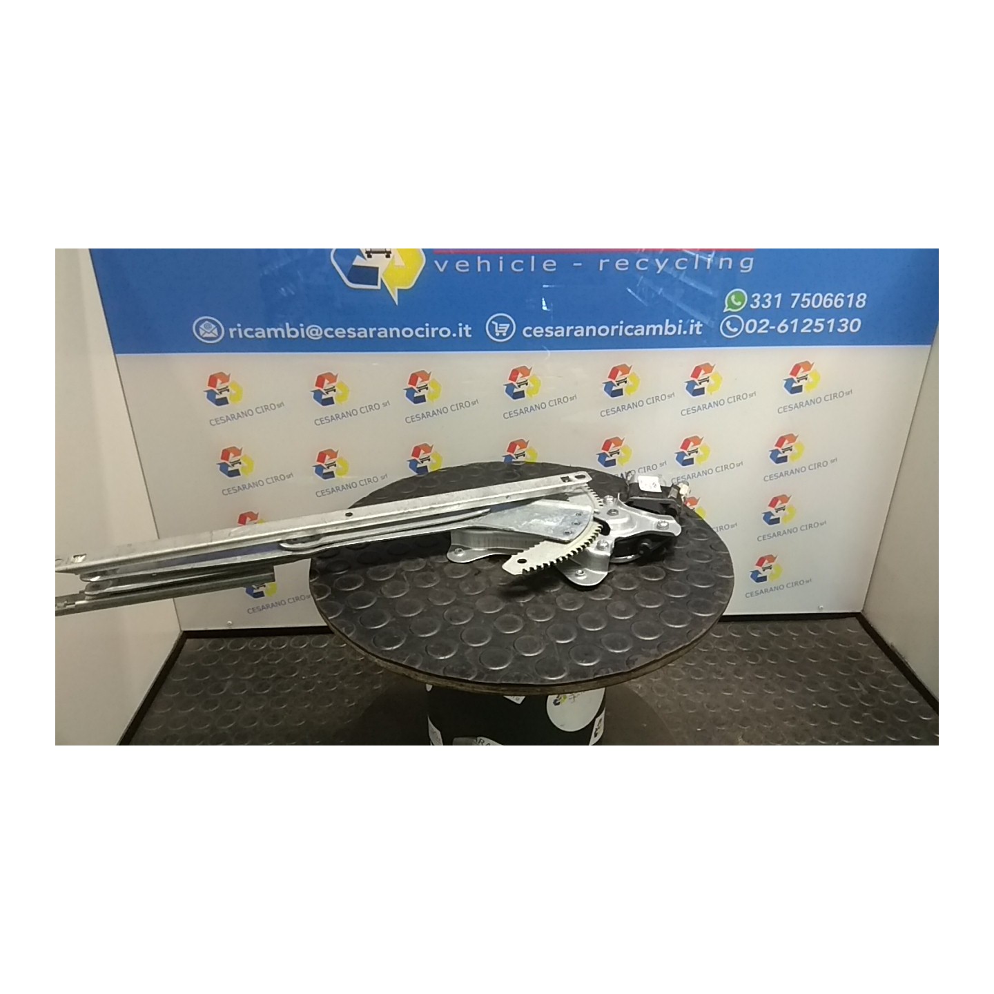 ALZACRISTALLO ELETTR. PORTA ANT. CON MOTORINO SX 080 DR ZERO SQR371F NB0070900002900001900001SX