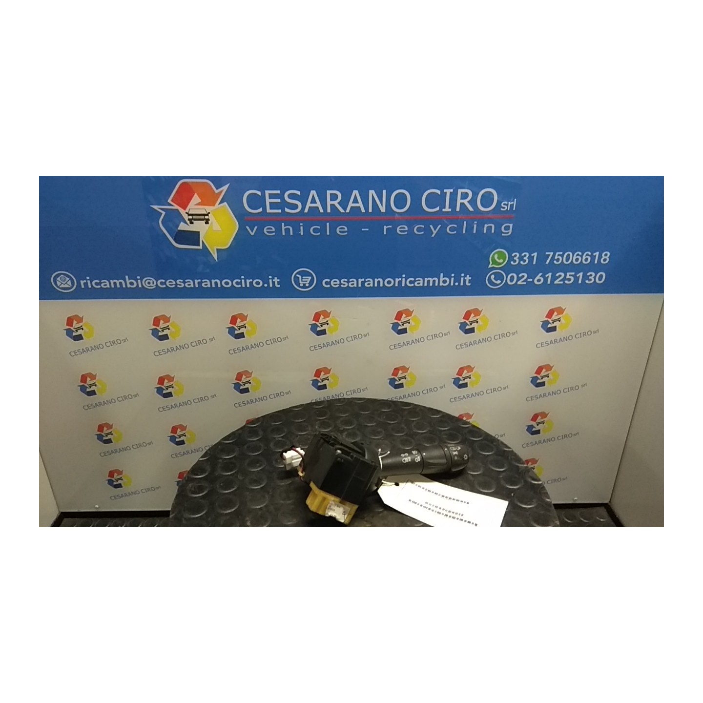 BLOCCO COMANDO VOLANTE LUCI C/ATTIV.TERG.AUTO./FENDINEBBIA 025 RENAULT CLIO 4A SERIE (07/12-12/16) K9KB6 8201167981