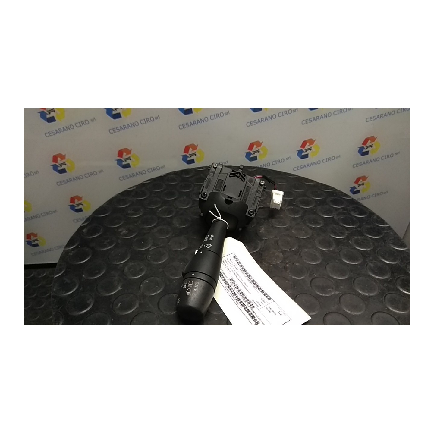 BLOCCO COMANDO VOLANTE LUCI C/ATTIV.TERG.AUTO./FENDINEBBIA 025 RENAULT CLIO 4A SERIE (07/12-12/16) K9KB6 8201167981