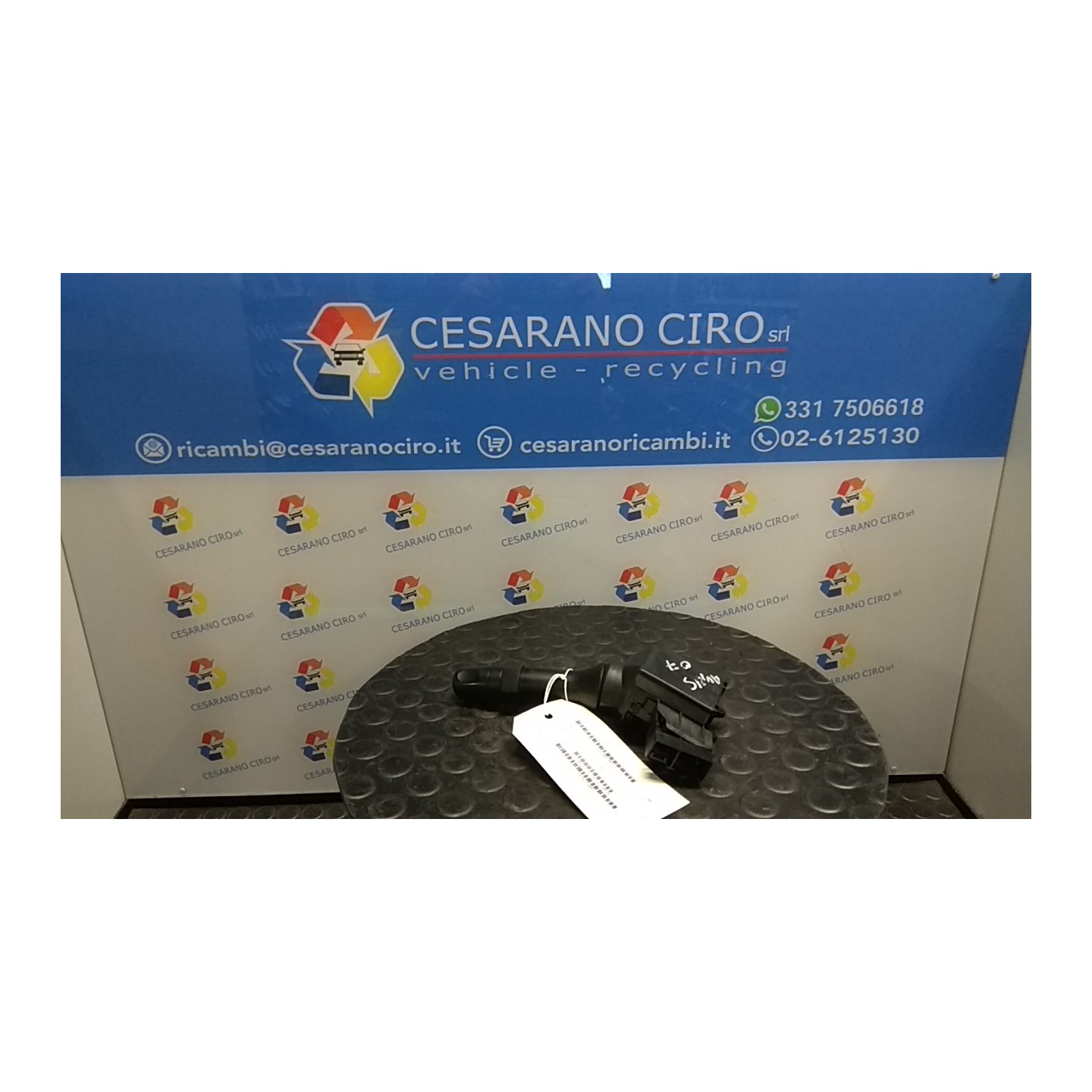 BLOCCO COMANDI TERGICRISTALLI 016 TOYOTA AURIS (01/07-) 1ADFTV 8465248110