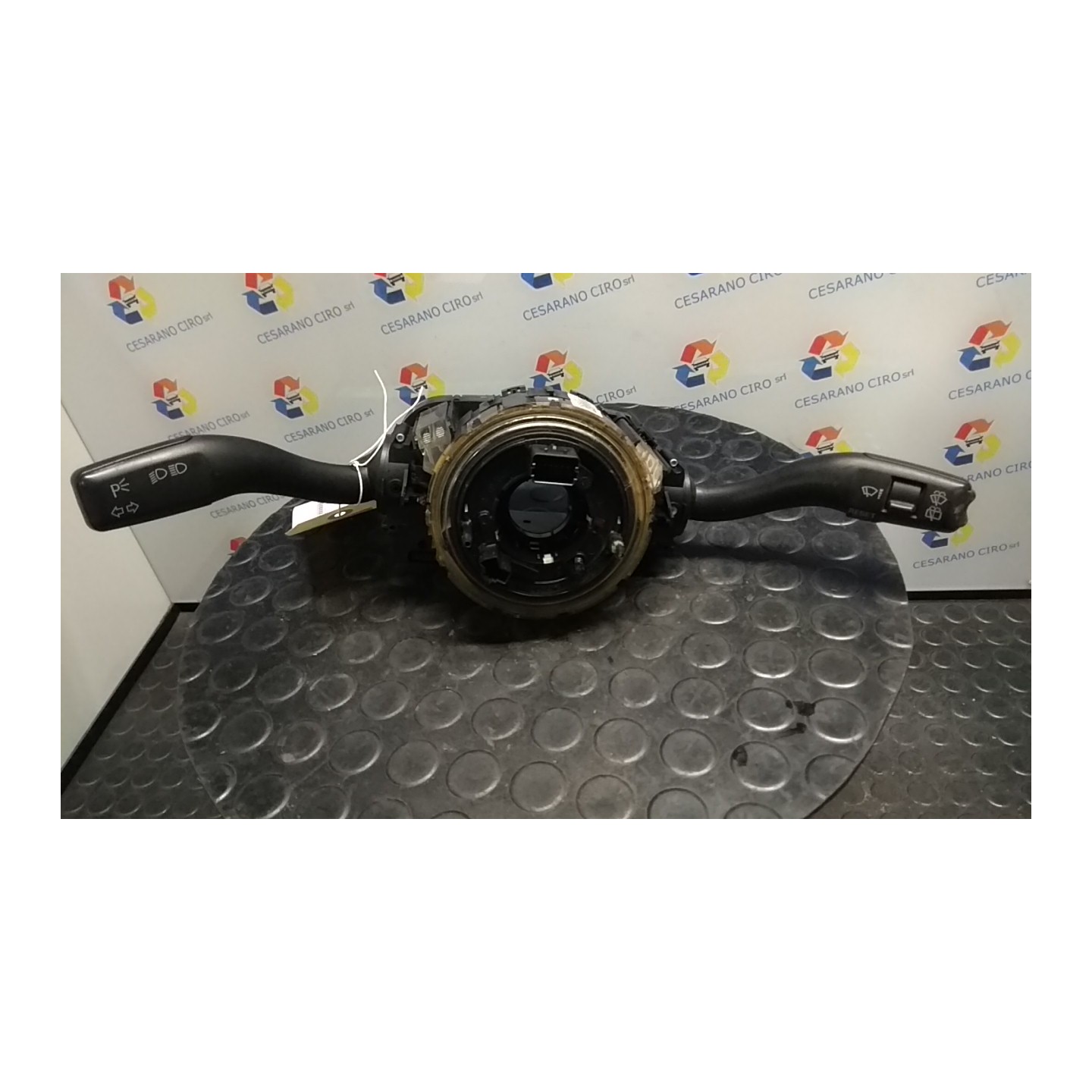 DEVIOGUIDASGANCIO COMPL. 250 AUDI A4 (8E) (10/04-02/08) BRE NB3431003030023