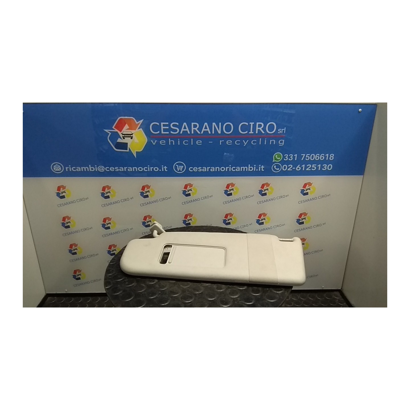 ALETTA PARASOLE PARABREZZA GRIGIO/ILLUMIN. DX. 127 VOLKSWAGEN GOLF PLUS (5M) (01/05-04/09) BLS 1K0857552K2F4
