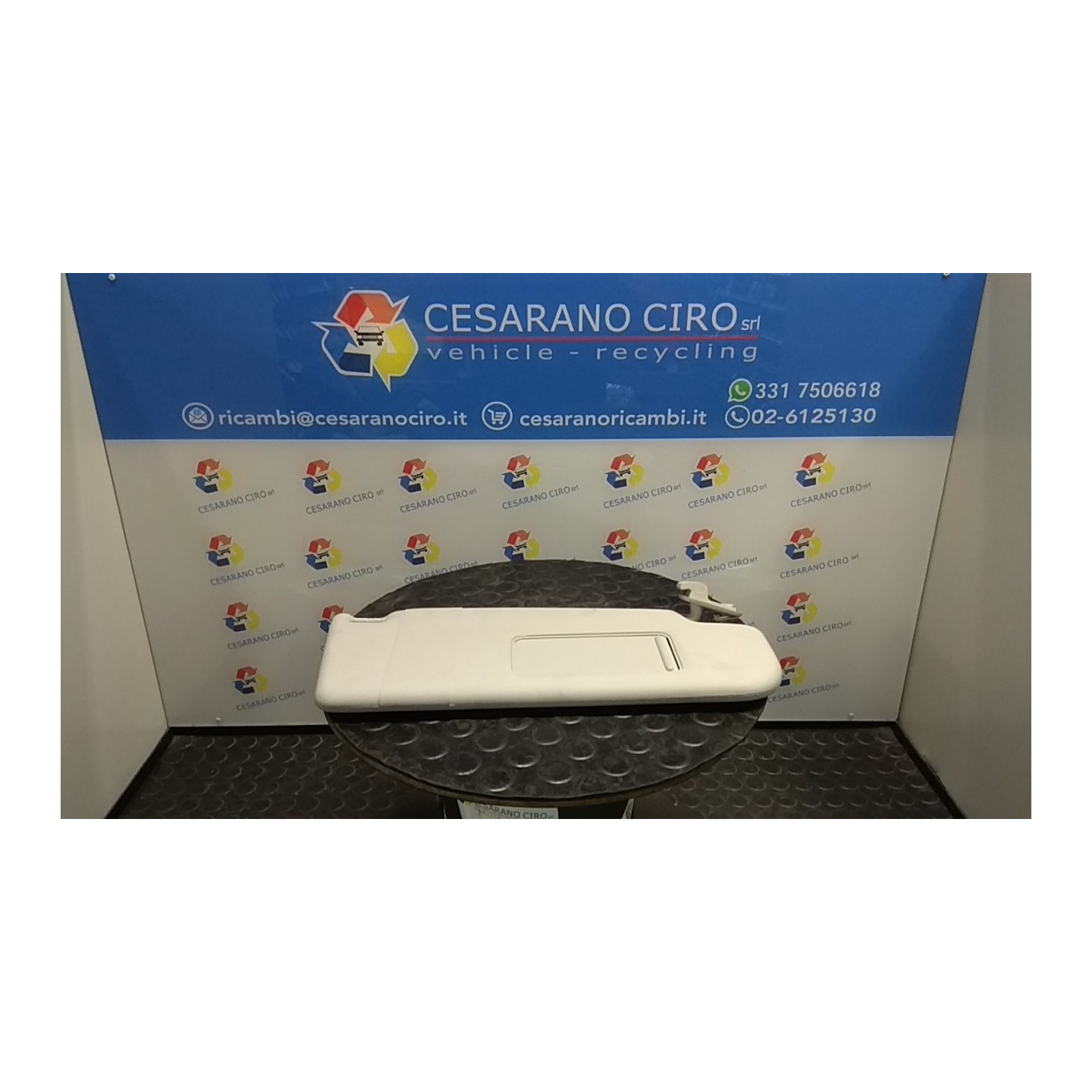 ALETTA PARASOLE PARABREZZA GRIGIO/ILLUMIN. SX. 128 VOLKSWAGEN GOLF PLUS (5M) (01/05-04/09) BLS 1K0857551N2F4