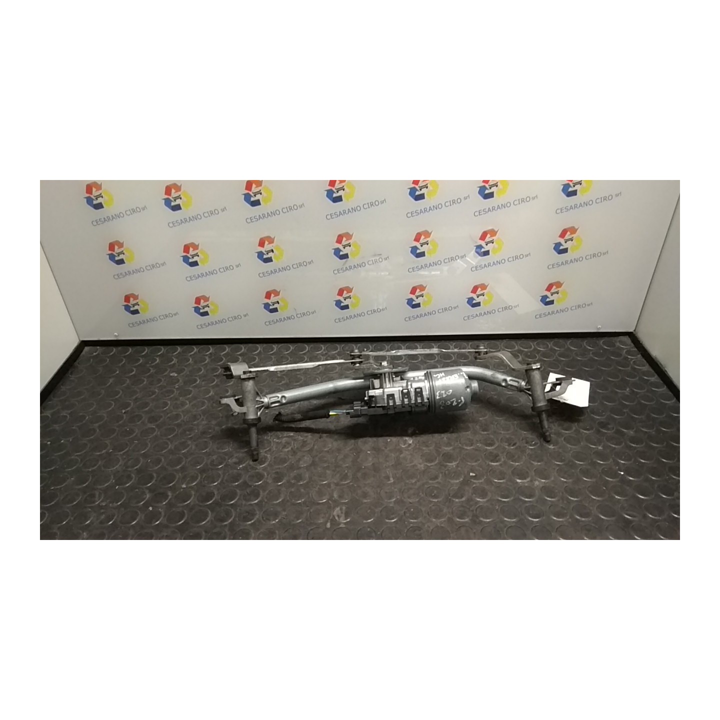 MECCANISMO TERGIPARABREZZA CON MOTORINO 015 PEUGEOT 208 (04/15-) HM05 9673222580