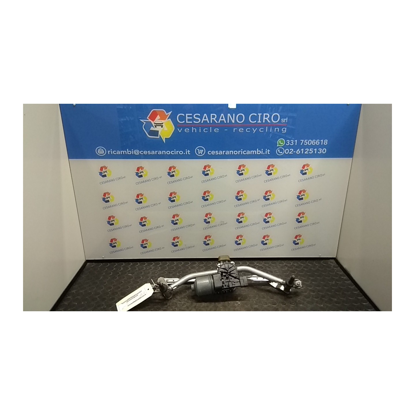 MECCANISMO TERGIPARABREZZA CON MOTORINO 016 PEUGEOT 208 (04/15-) HM05 9673222580