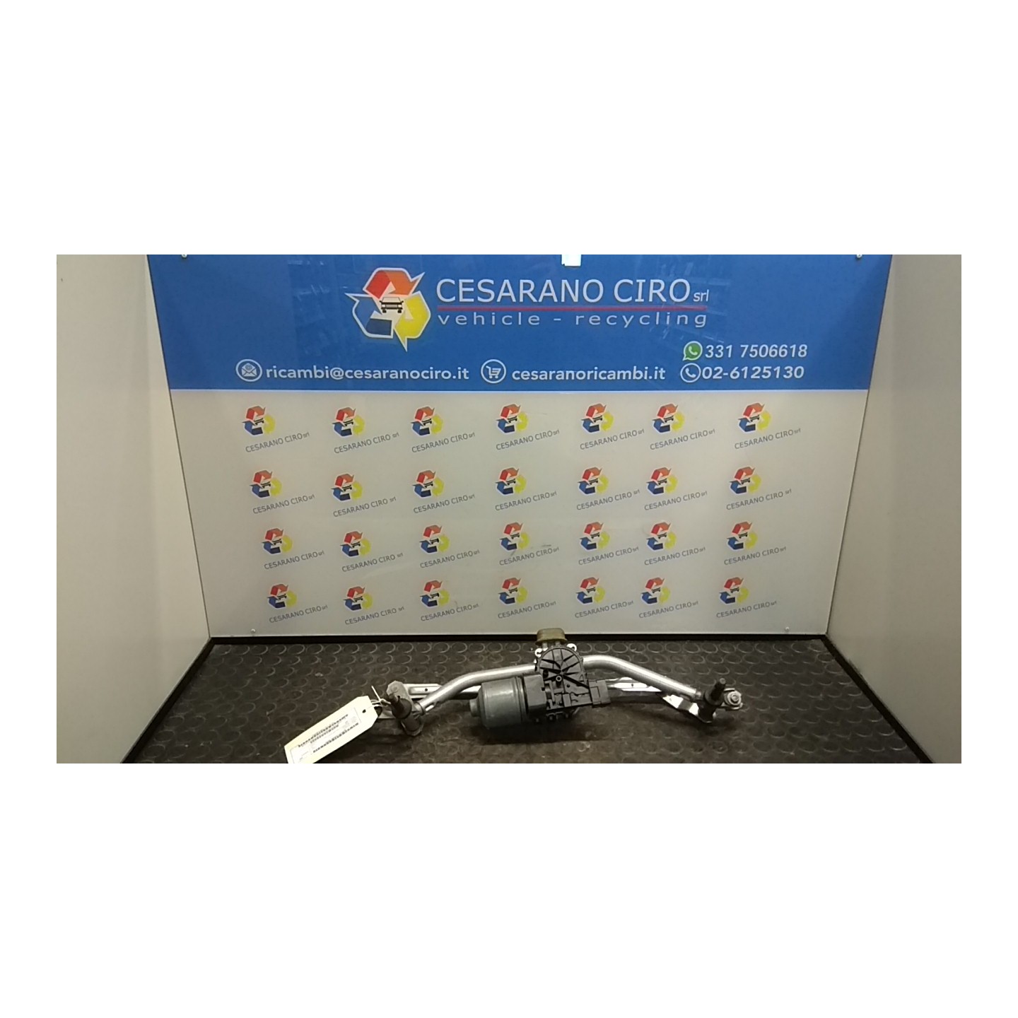 MECCANISMO TERGIPARABREZZA CON MOTORINO 016 PEUGEOT 208 (04/15-) HM05 9673222580