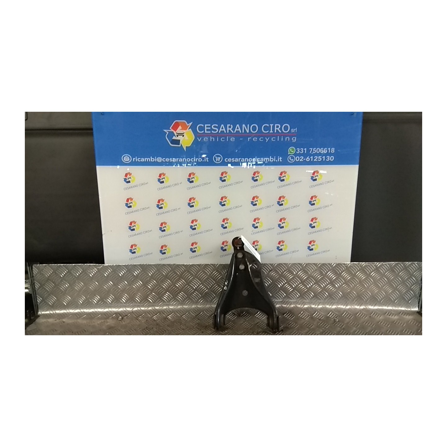 BRACCIO OSCILLANTE SOSP. ANT. DX. 002 RENAULT TWINGO 2A SERIE (06/07-02/12) D4FJ7 8200942392