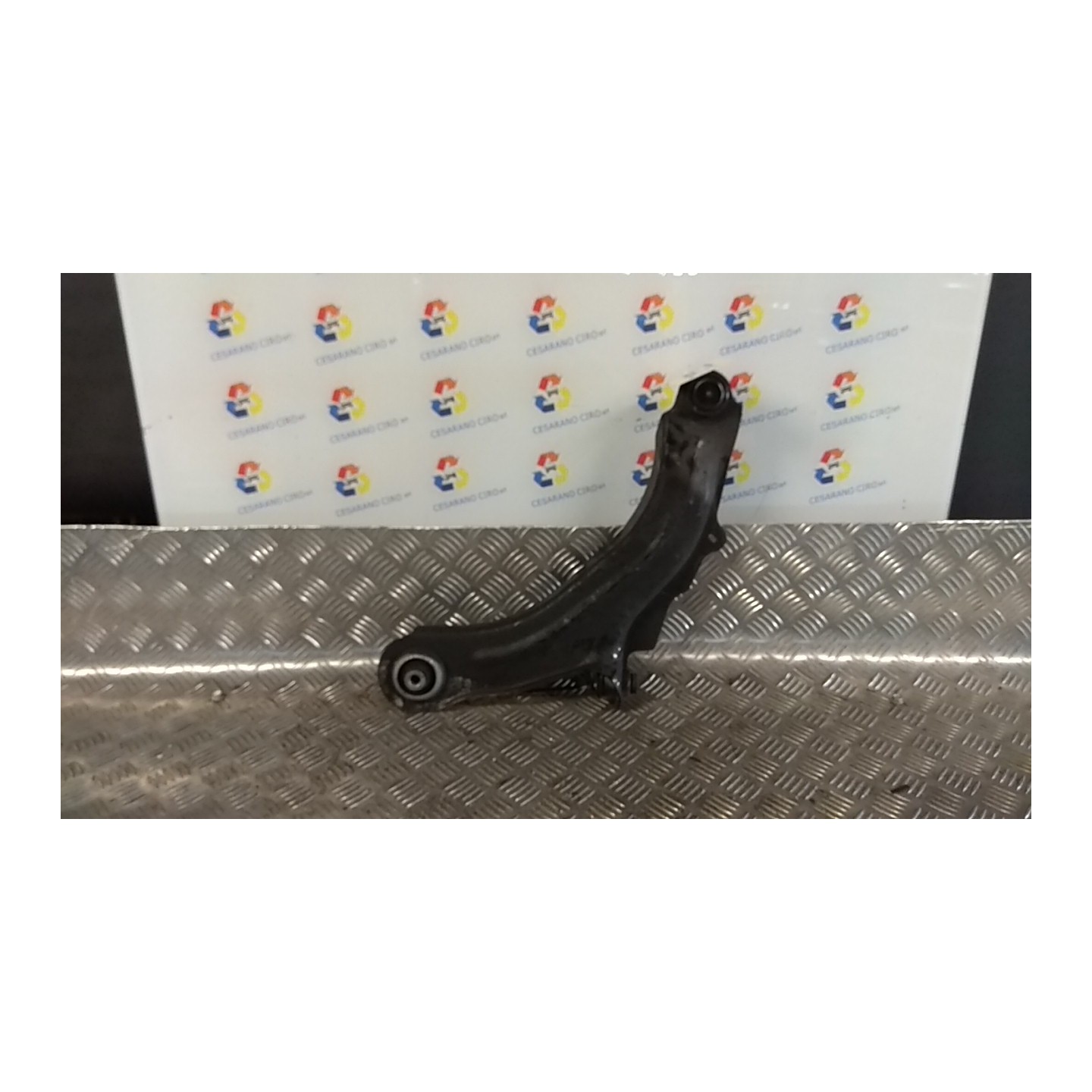 BRACCIO OSCILLANTE SOSP. ANT. DX. 019 RENAULT CAPTUR (04/13-) H4BB4 545045743R