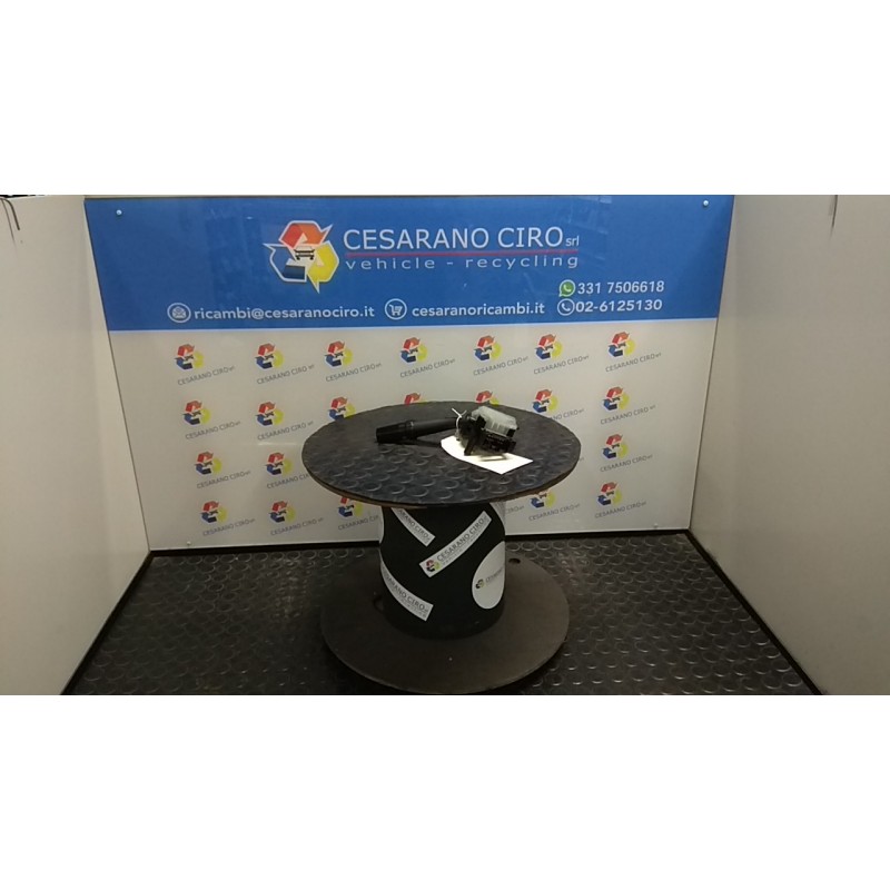 BLOCCO COMANDI TERGICRISTALLI 065 TOYOTA COROLLA VERSO (03/04-12/09) 2ADFTV 8465205150