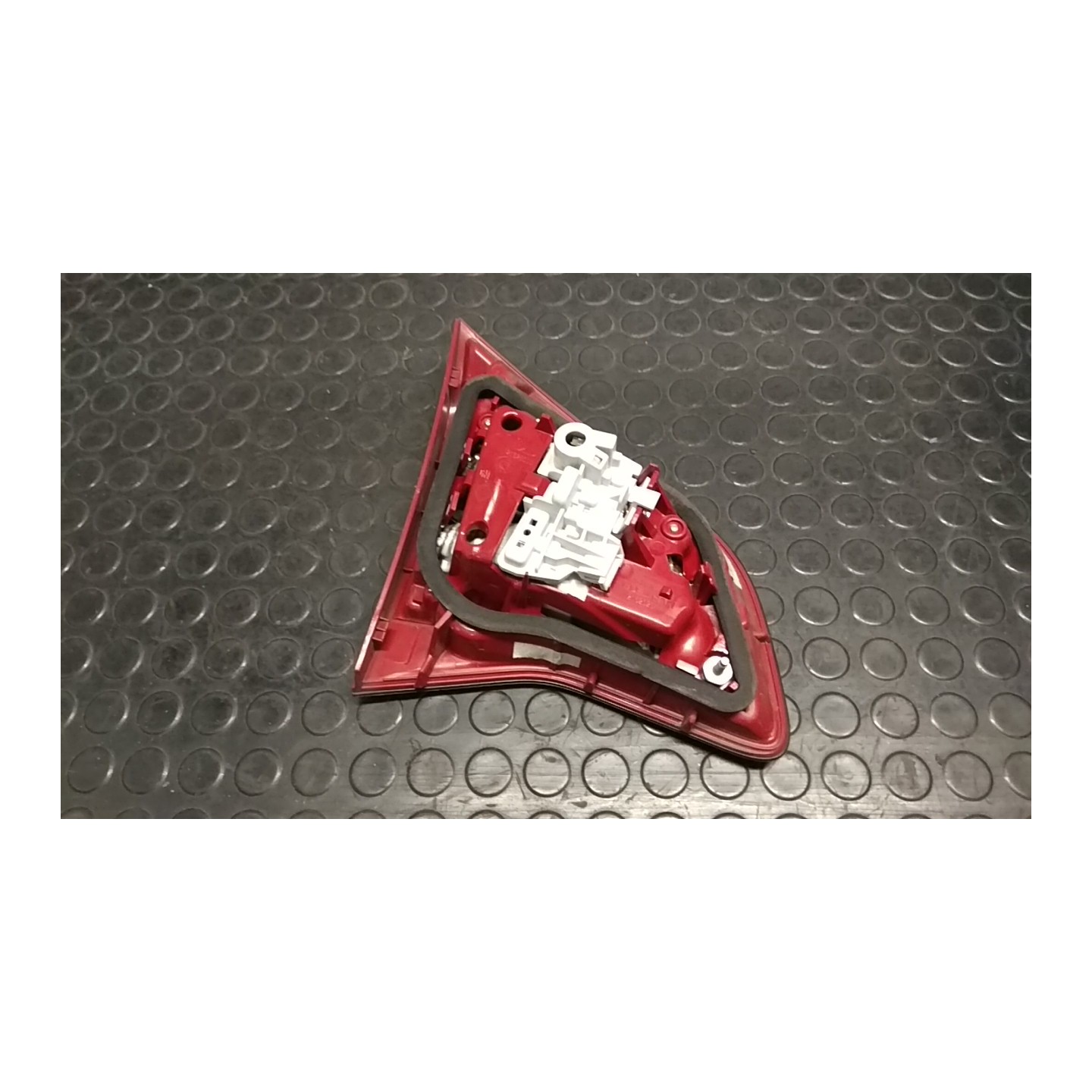 FANALE POST. PARTE INT. DX. 011 OPEL MERIVA (S10) (04/10-) A14XER 13435486