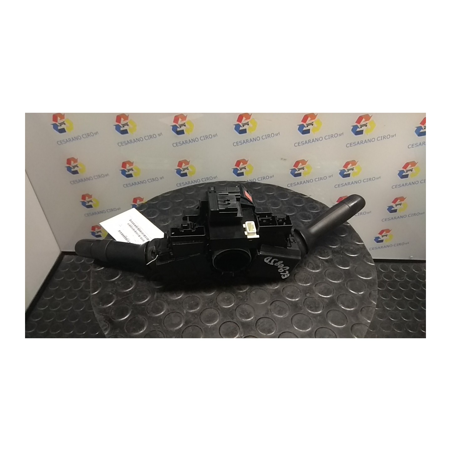 DEVIOGUIDASGANCIO COMPL. 022 TOYOTA URBAN CRUISER (04/09-02/14) 1NDTV NB3431045052001