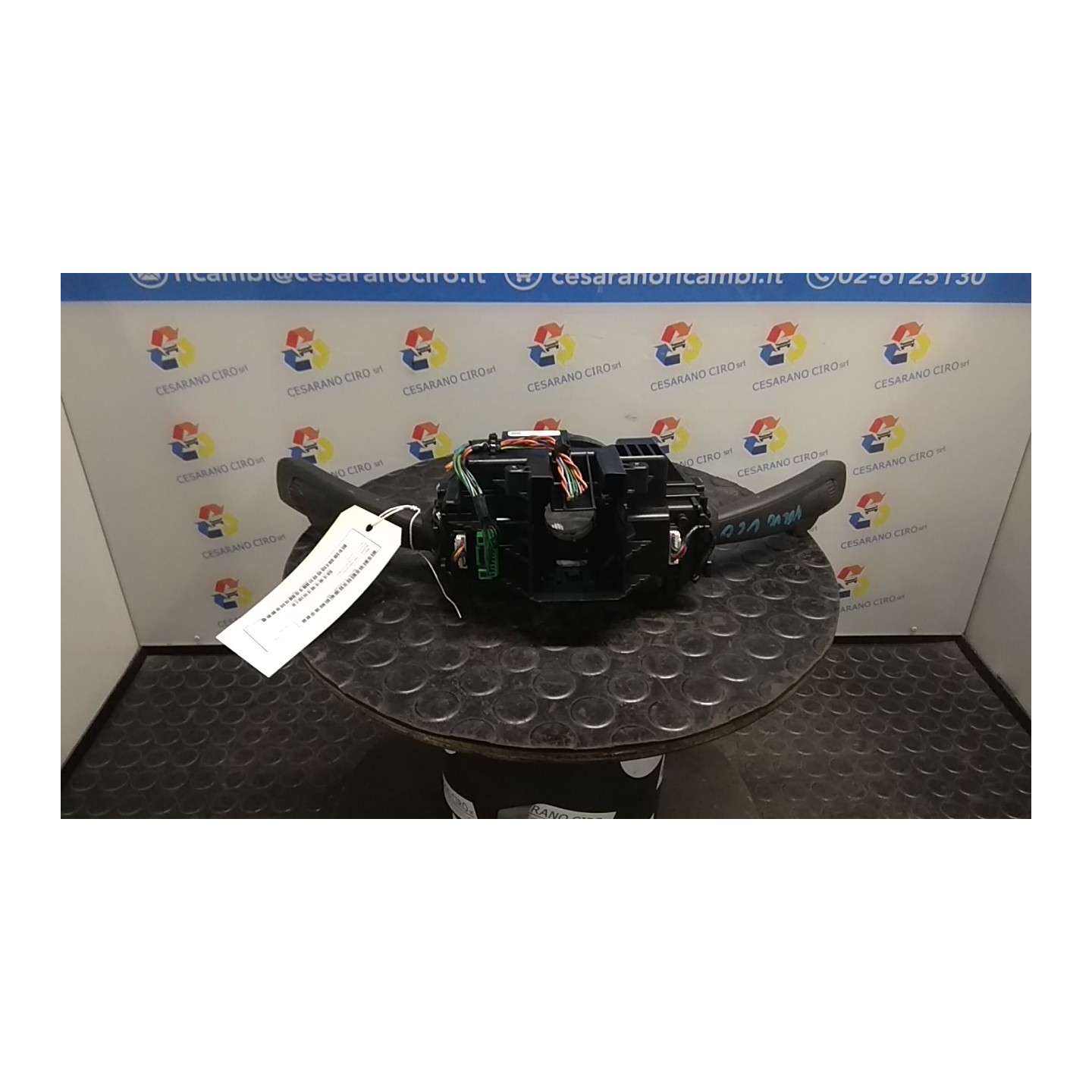 DEVIOGUIDASGANCIO 117 VOLVO V60 (09/10-04/13) D5204T3 31313853