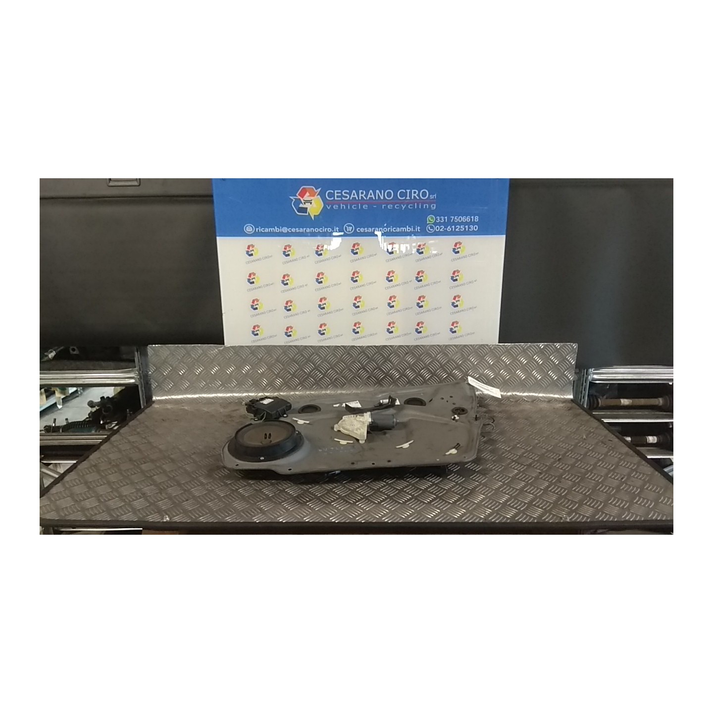 ALZACRISTALLO ELETTR. PORTA ANT. DX. 212 MERCEDES-BENZ CLASSE A (W/C169) (07/04-04/13 266920 A1697203279