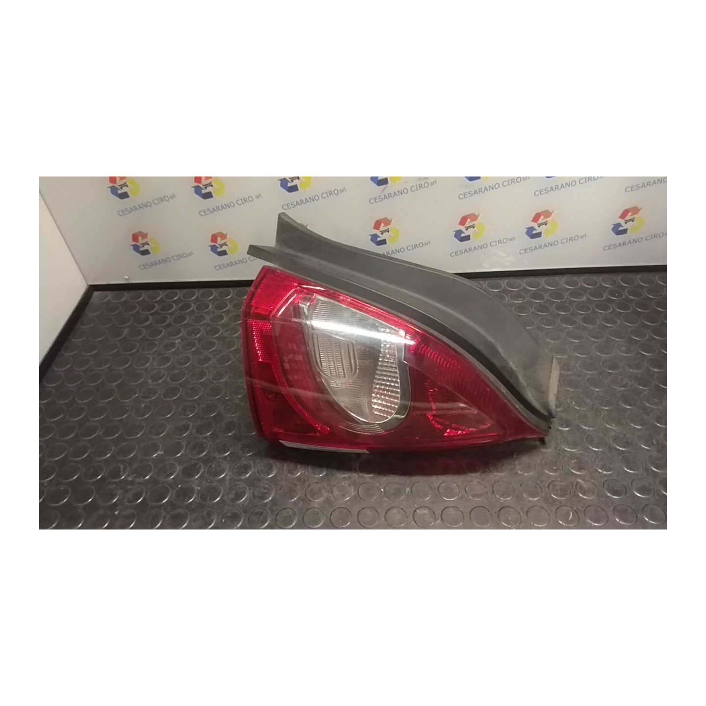 FANALE POST. DX. 016 RENAULT TWINGO 2A SERIE (12/11-) D4FE7 265502963R