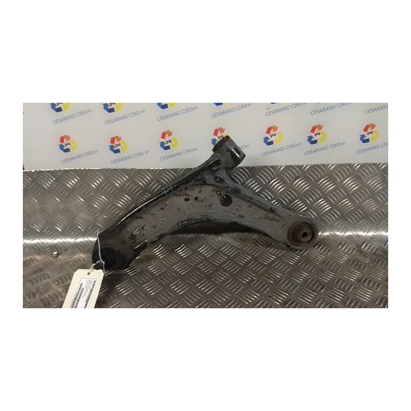 BRACCIO OSCILLANTE SOSP. ANT. SX. 054 SUZUKI S-CROSS (09/13-12/16) D16AA 4520261M00000