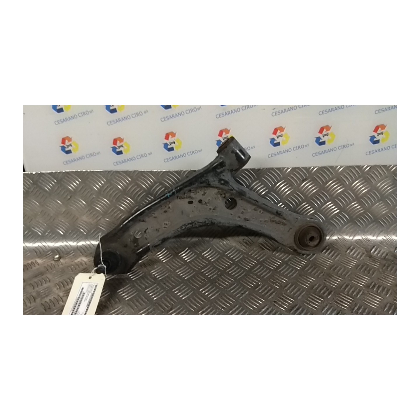 BRACCIO OSCILLANTE SOSP. ANT. SX. 054 SUZUKI S-CROSS (09/13-12/16) D16AA 4520261M00000