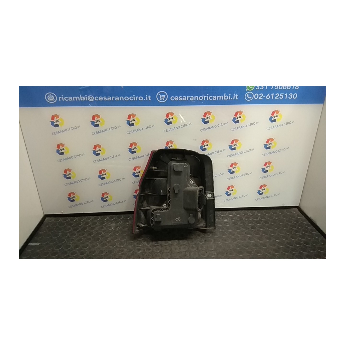 FANALE POST. DX. 025 VOLKSWAGEN LUPO (6X) (09/98-05/05) AHT 6X0945096E