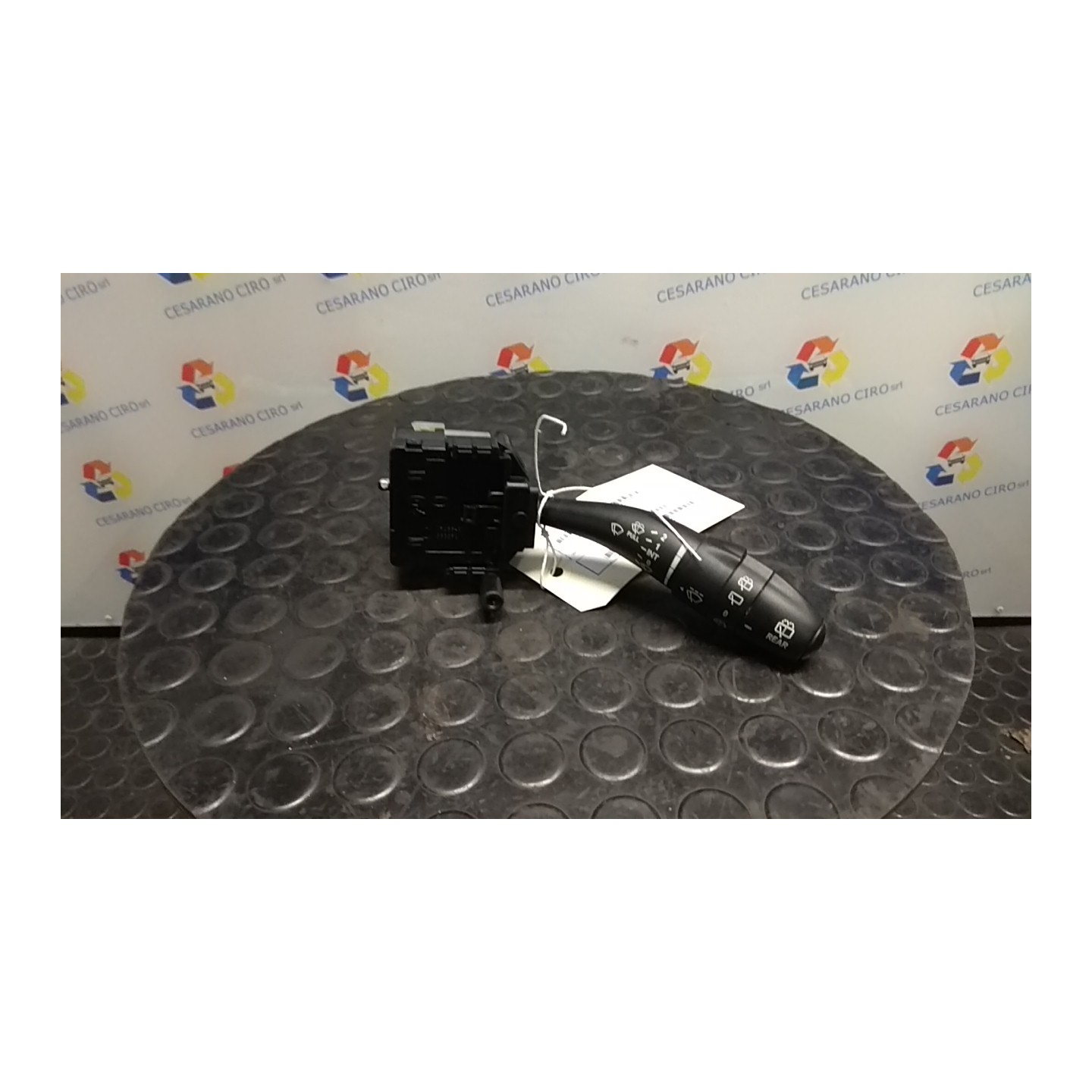 BLOCCO COMANDI TERGICRISTALLI 043 HYUNDAI I30 (07/07-) G4FA 934202L000