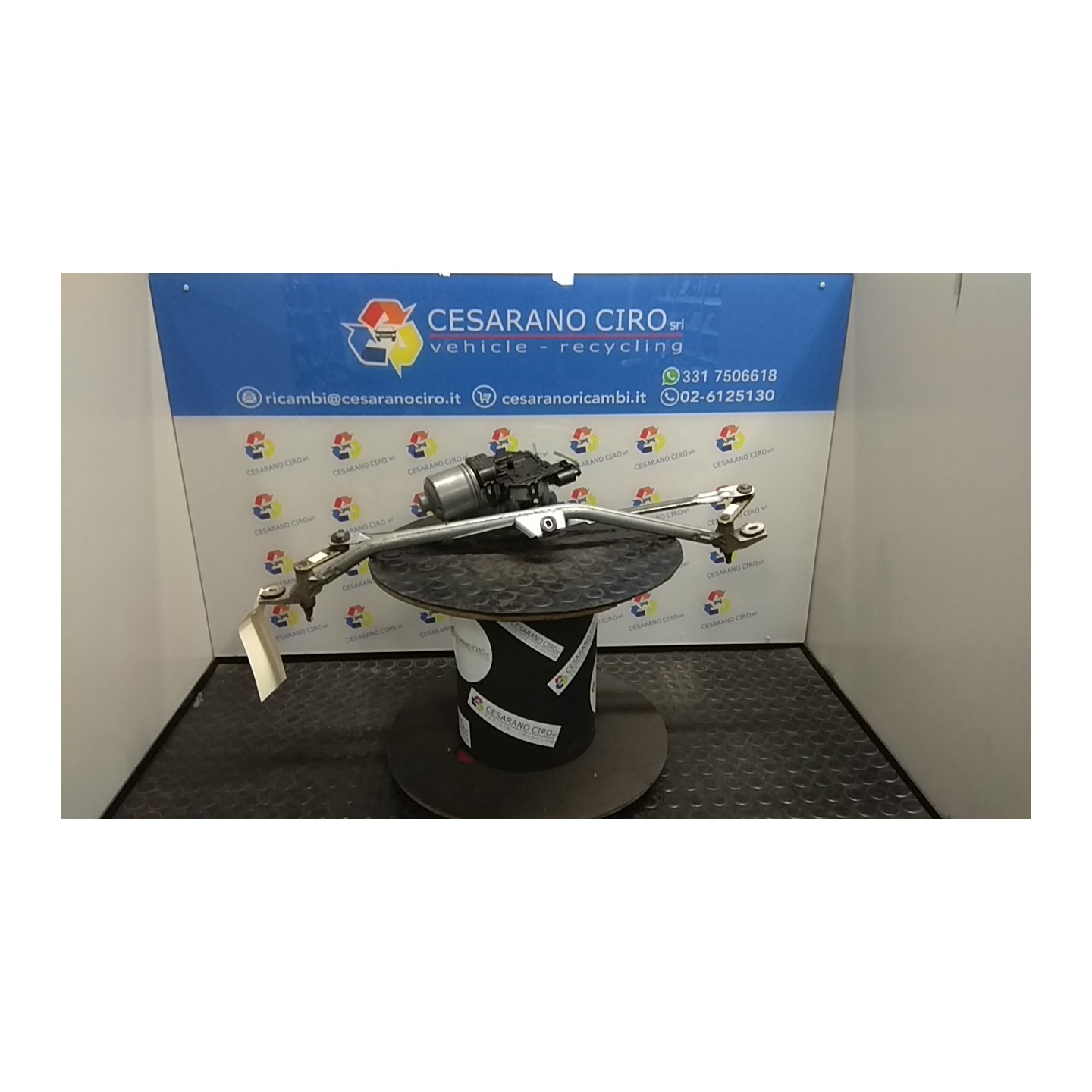 MOTORINO TERGIPARABREZZA 009 VOLKSWAGEN PASSAT (3B) (10/00-03/06) AVF 3B1955113D