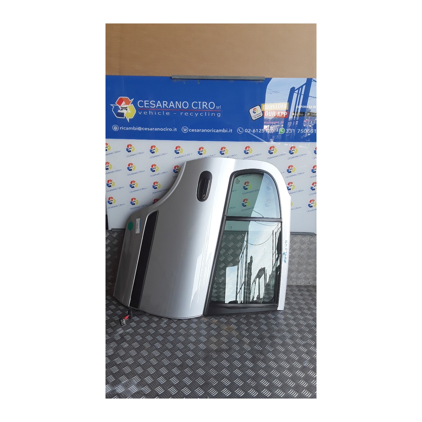 PORTA POST. DX. 010 NISSAN ALMERA (N16E) (03/00-10/06) QG15 821005M431