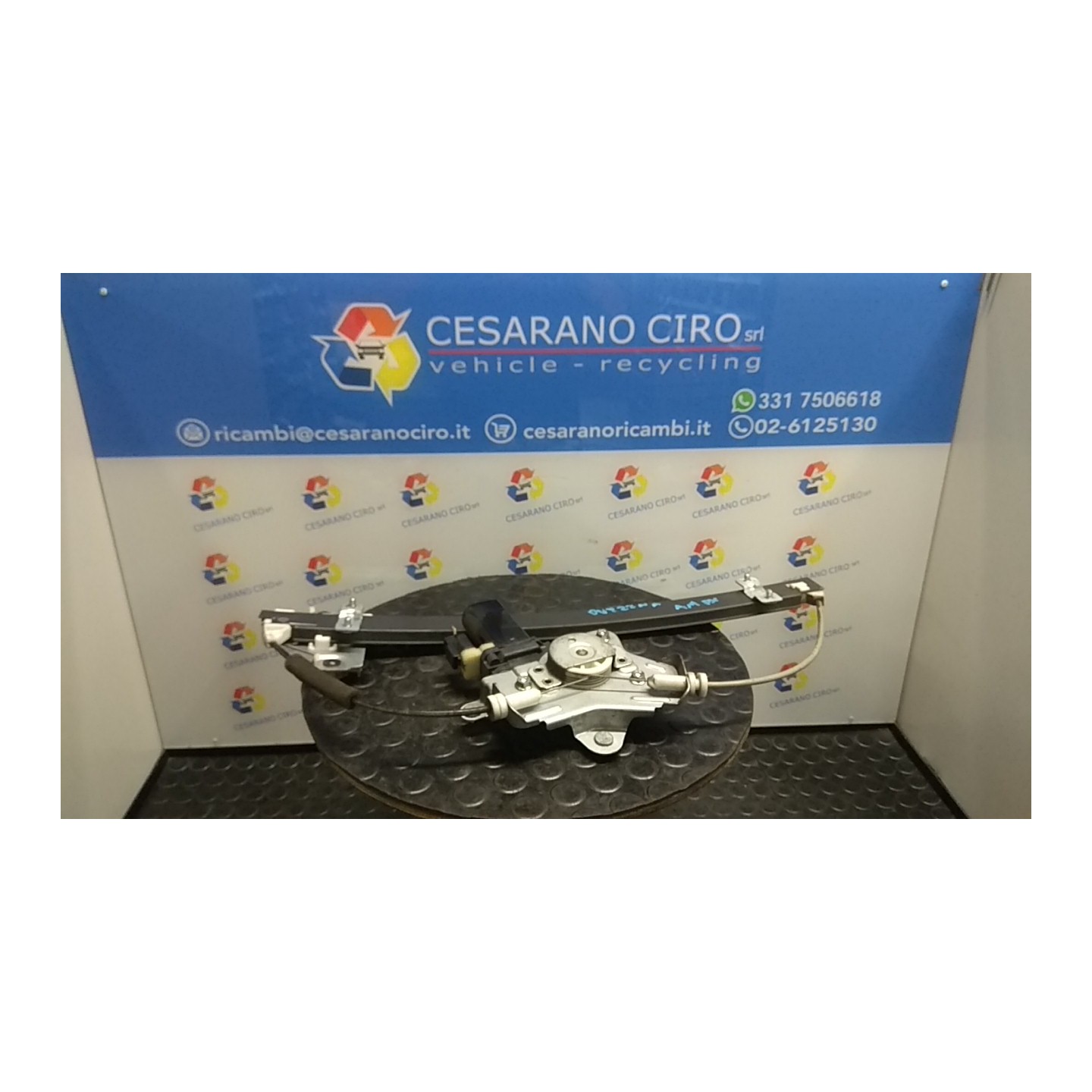ALZACRISTALLO ELETTR. PORTA ANT. C/MOTORINO DX. 003 KIA PICANTO 1A SERIE (02/08-) G4HE 8240207010