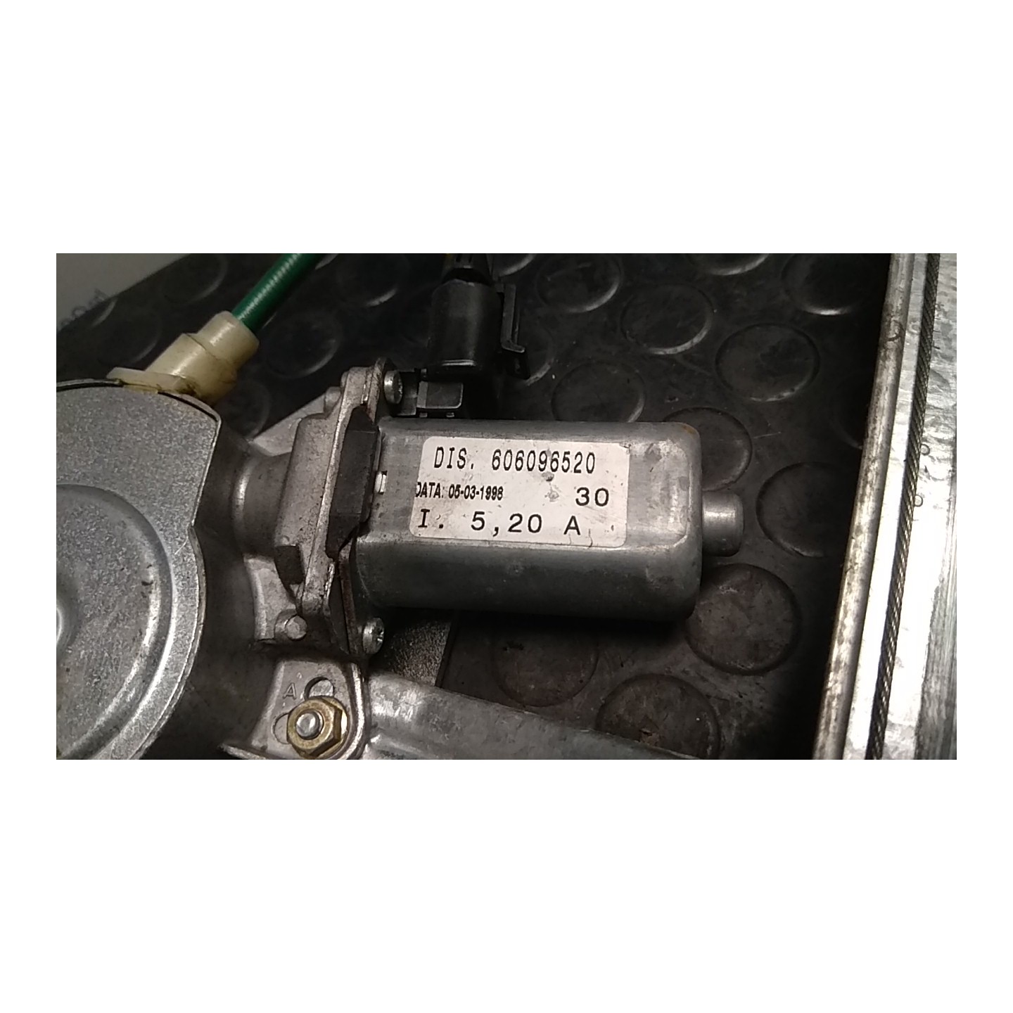 ALZACRISTALLO ELETTR. PORTA ANT. CON MOTORINO DX. 148 ALFA ROMEO 145 (04/94-04/99) 67601 46761605