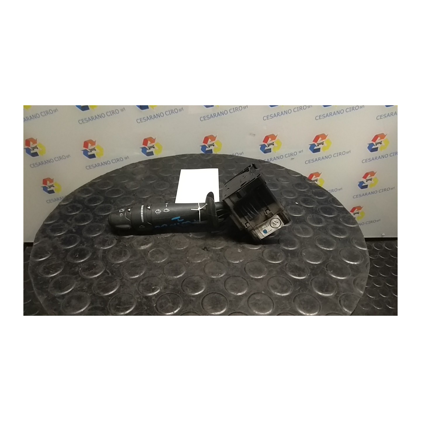BLOCCO COMANDI TERGICRISTALLI 020 RENAULT TWINGO 2A SERIE (06/07-02/12)  7701048915