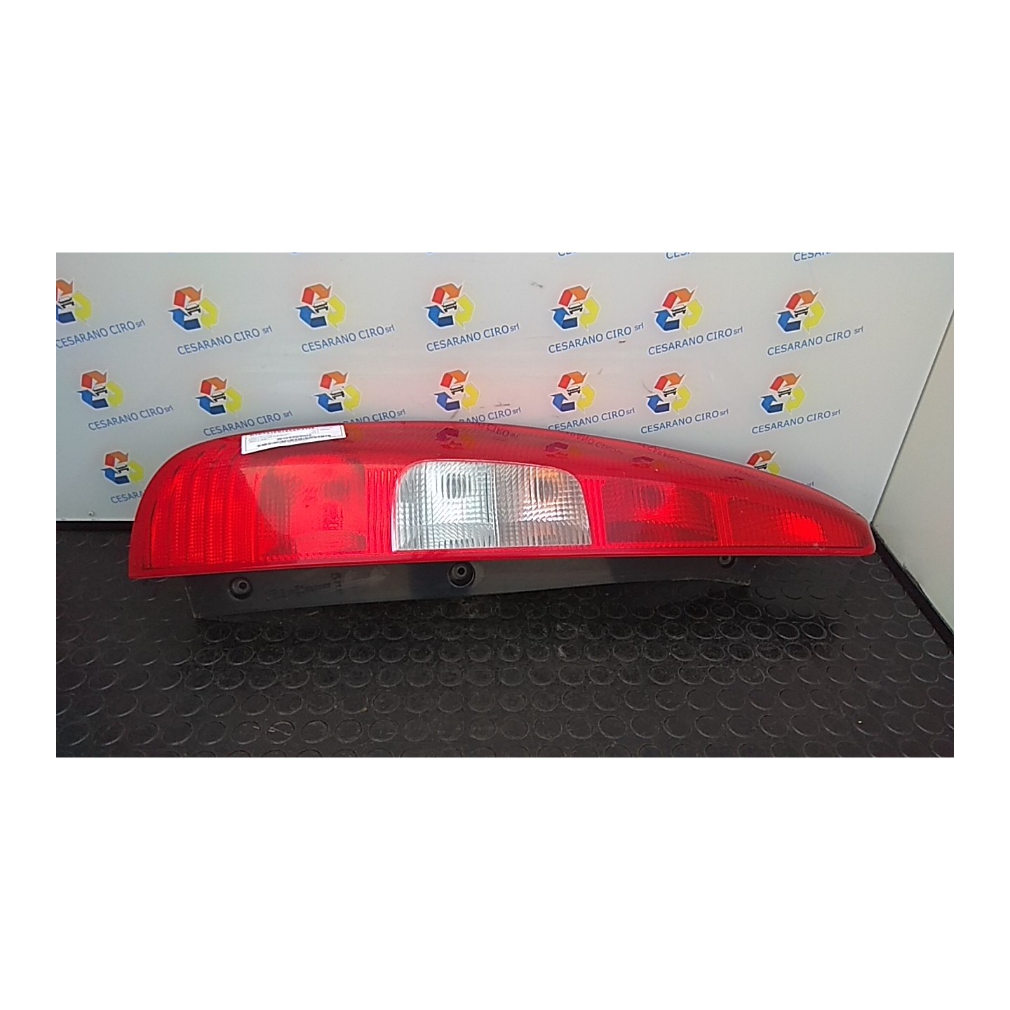 FANALE POST. 01-02-06 SX. 210 MITSUBISHI COLT 7A SERIE (06/04-12/09) 135930 MN186269