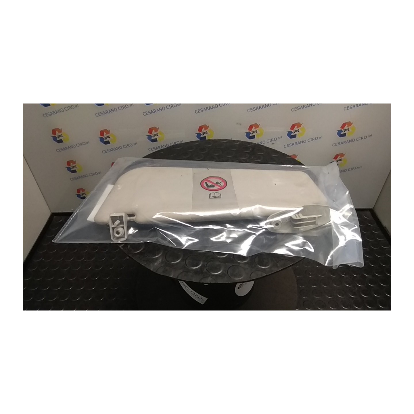 ALETTA PARASOLE PARABREZZA DX. 116 FIAT PUNTO (2U) (07/03-01/07) 188A9000 735367821